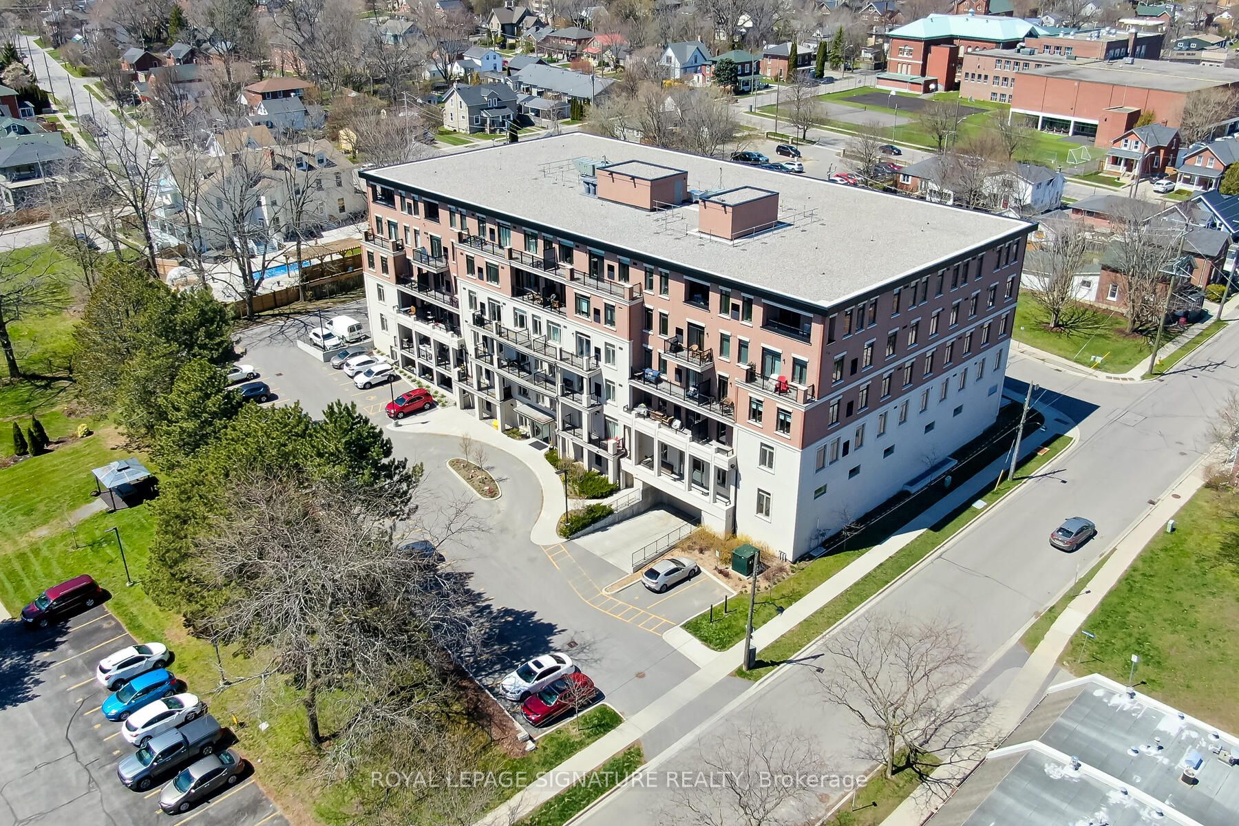 #311 - 135 Orr Street Property Photo