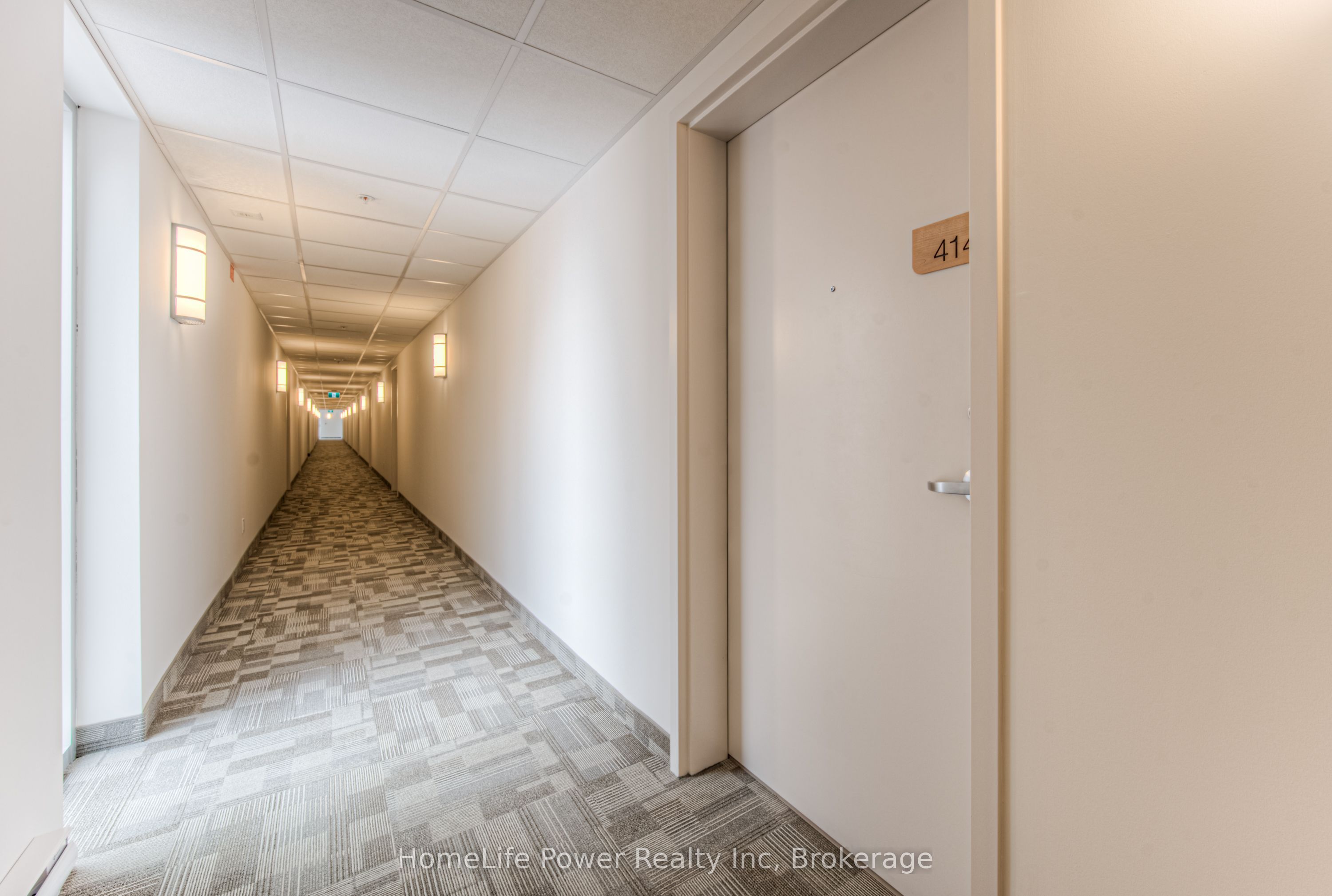 #414 - 301 Westmount Road Property Photo 12