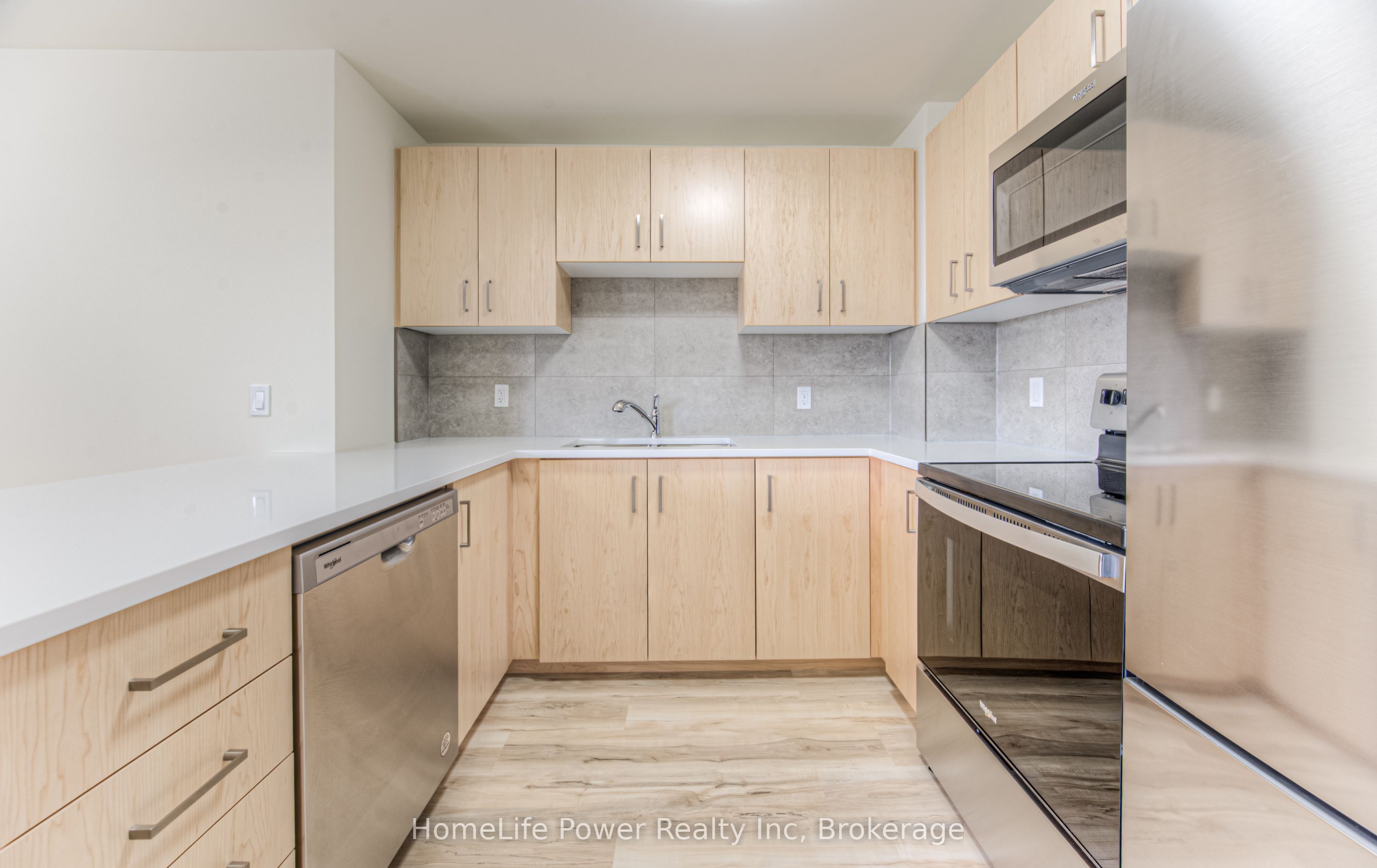 #414 - 301 Westmount Road Property Photo 17