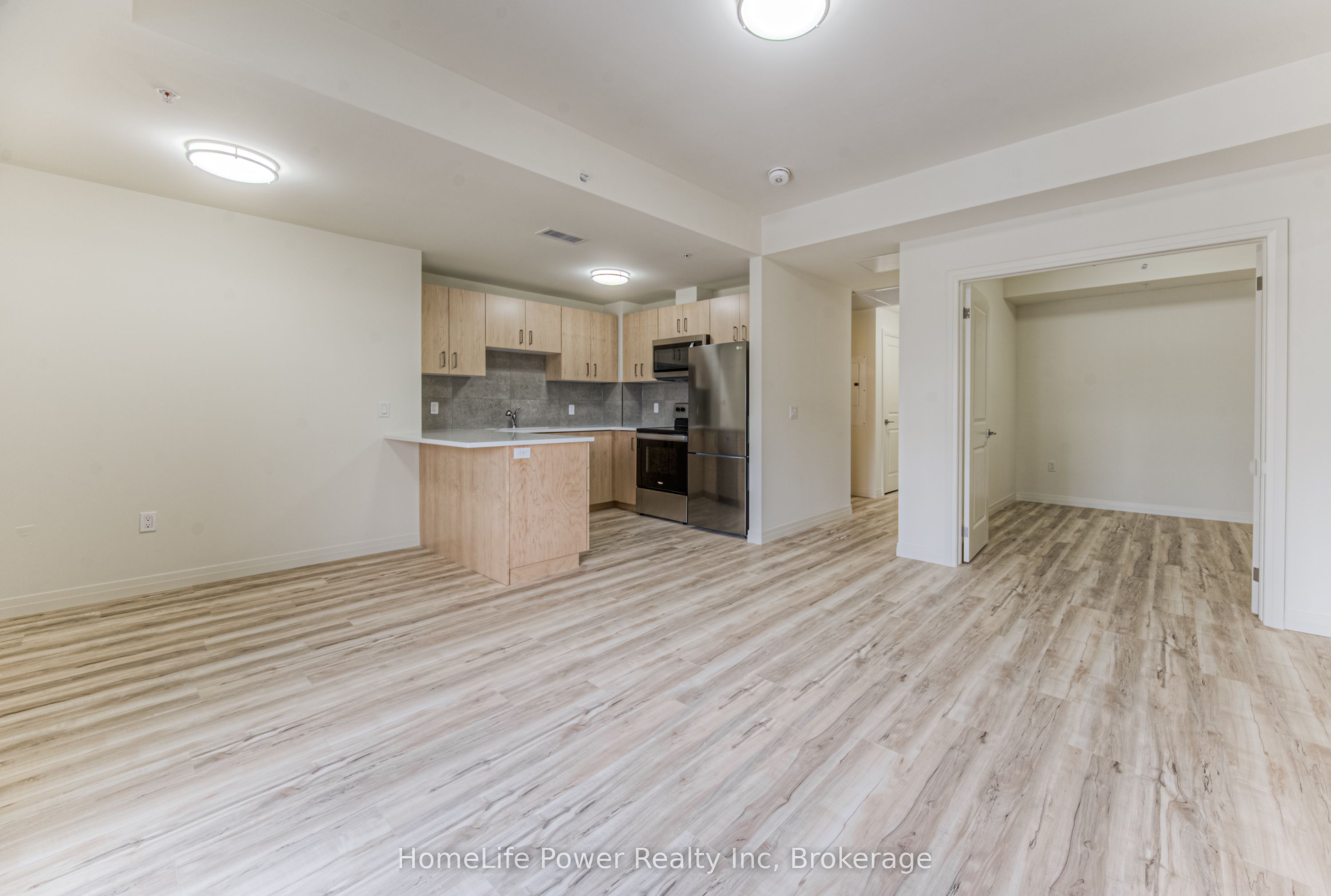 #414 - 301 Westmount Road Property Photo 18