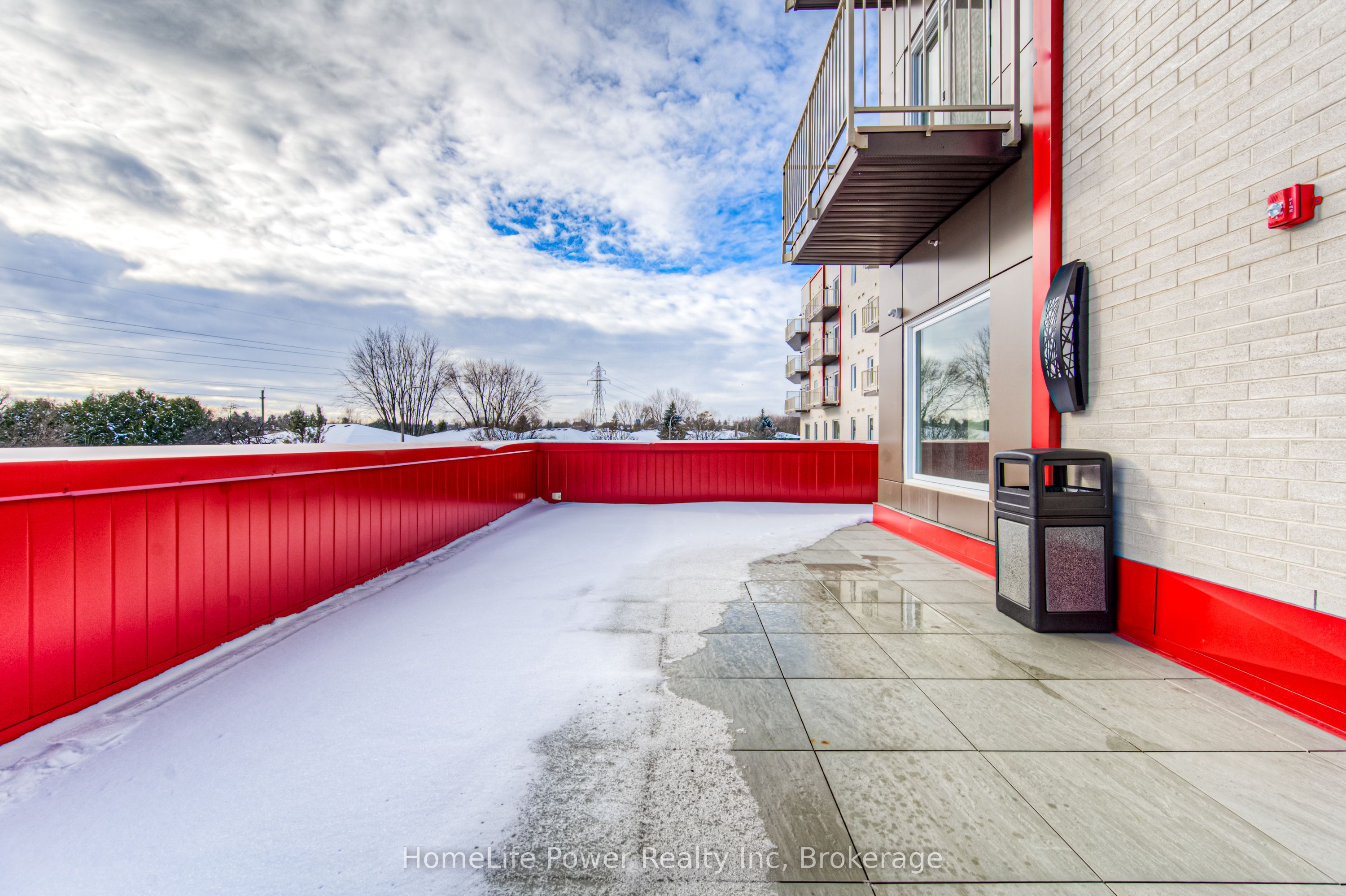 #414 - 301 Westmount Road Property Photo 38