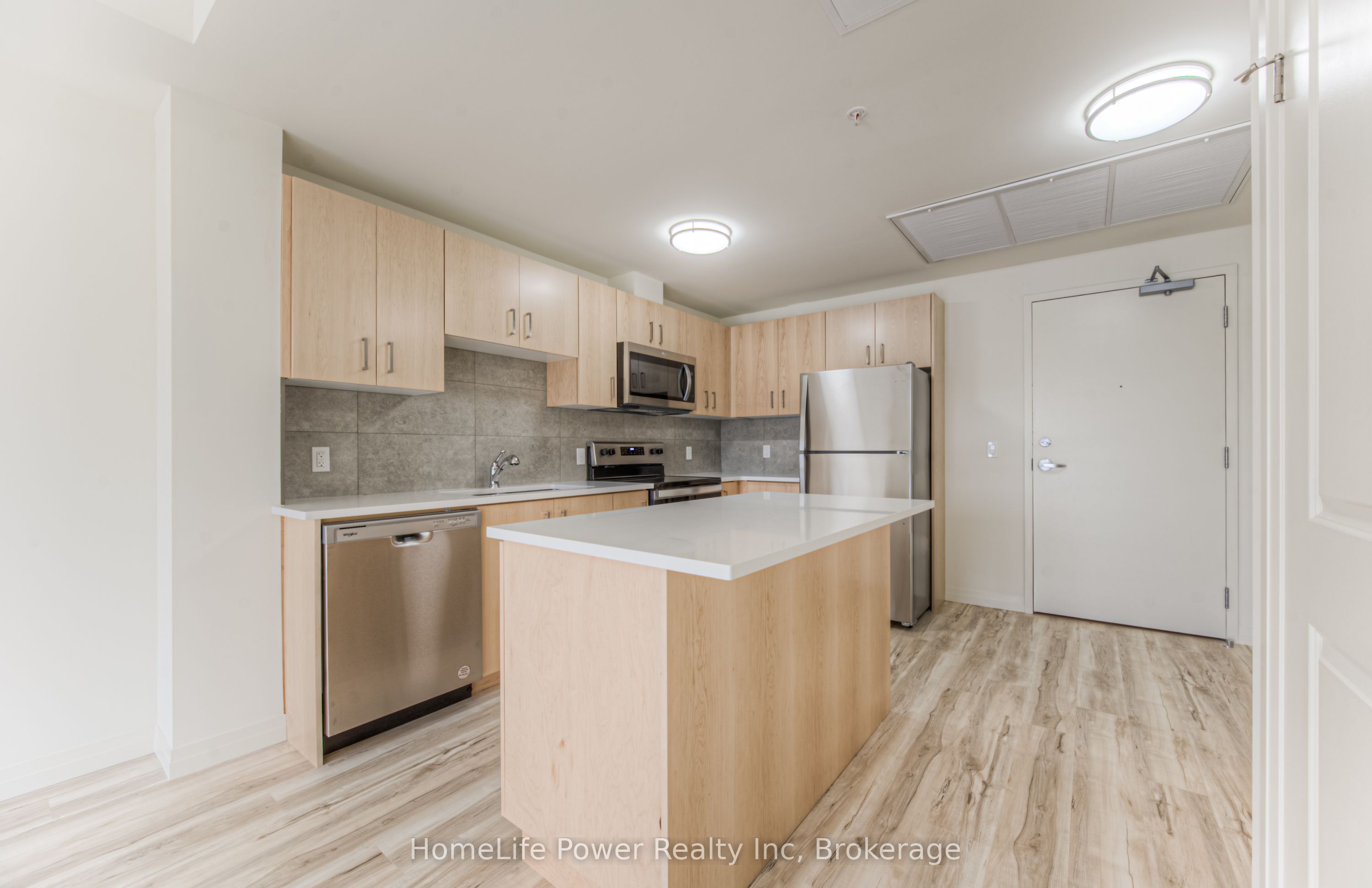 #204 - 301 Westmount Road Property Photo 18