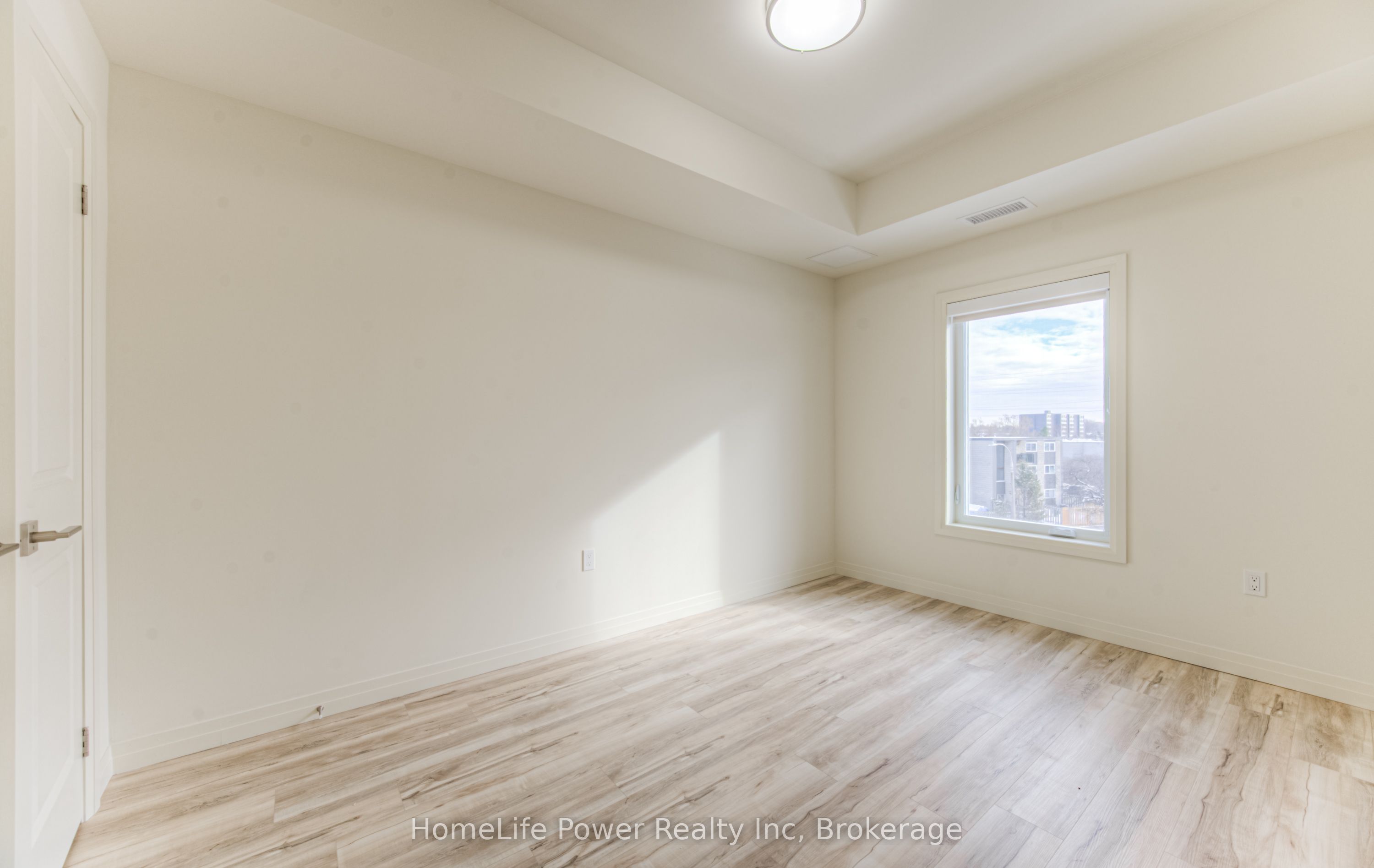 #204 - 301 Westmount Road Property Photo 22