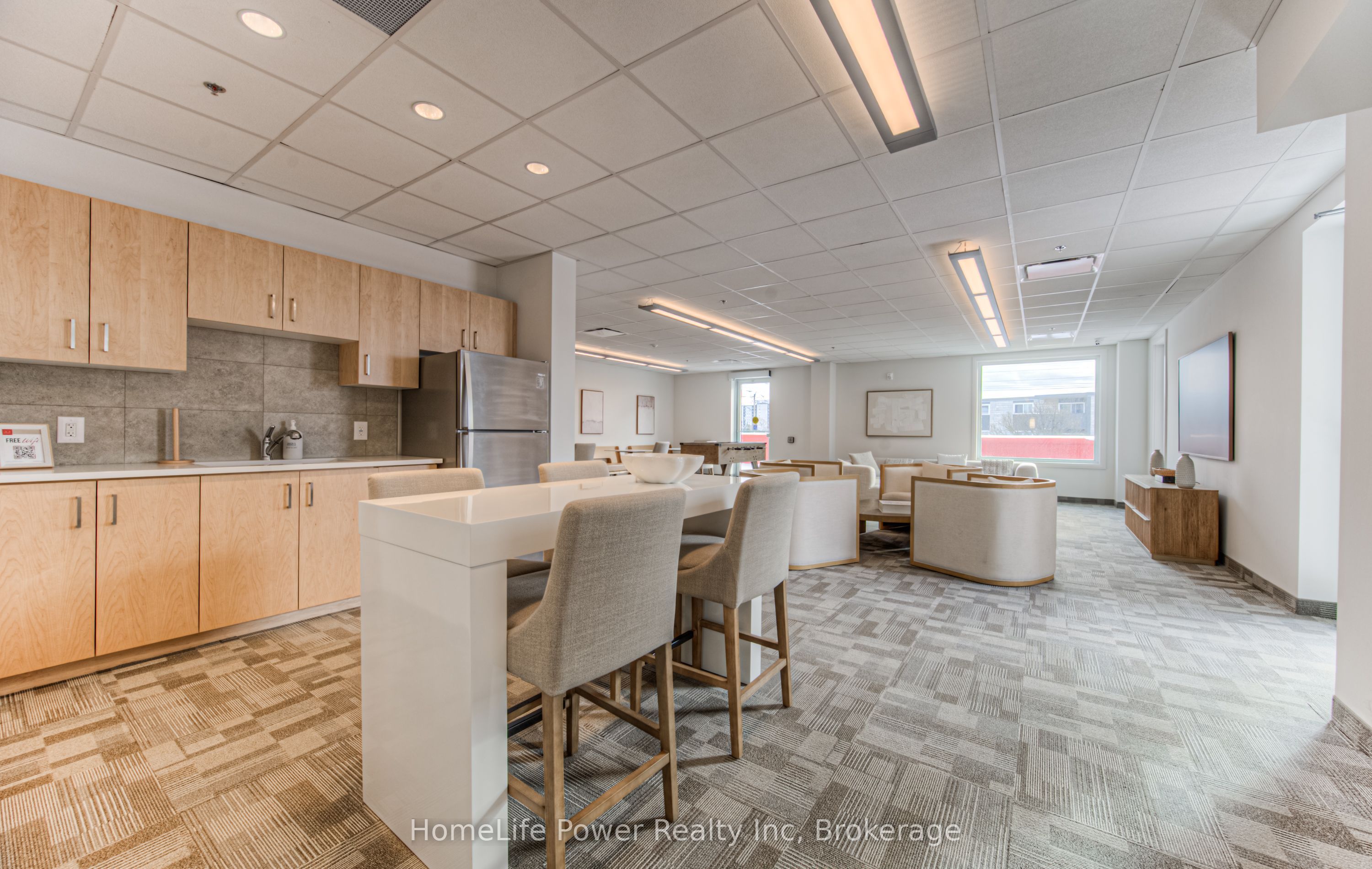 #204 - 301 Westmount Road Property Photo 28