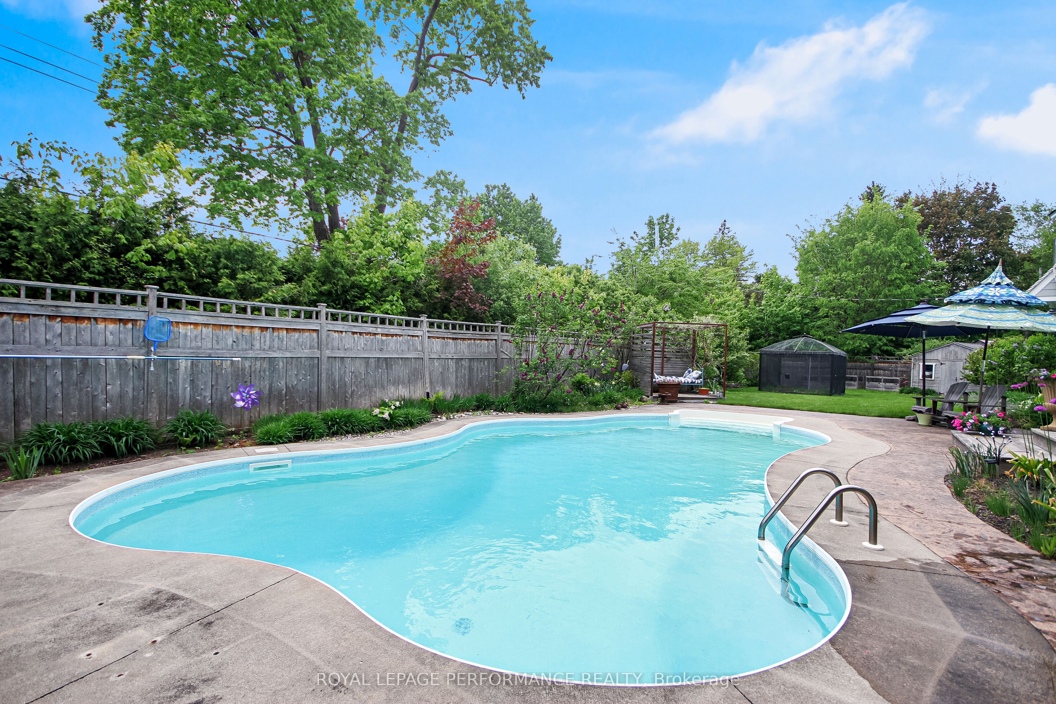 550 Piccadilly Avenue Property Photo 40