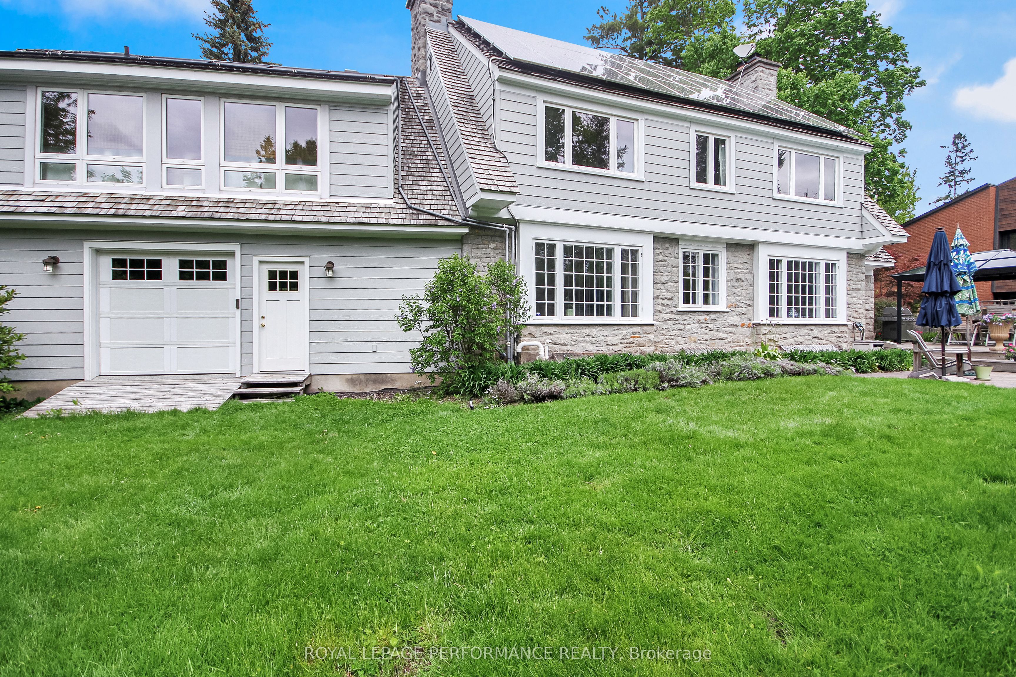 550 Piccadilly Avenue Property Photo 44