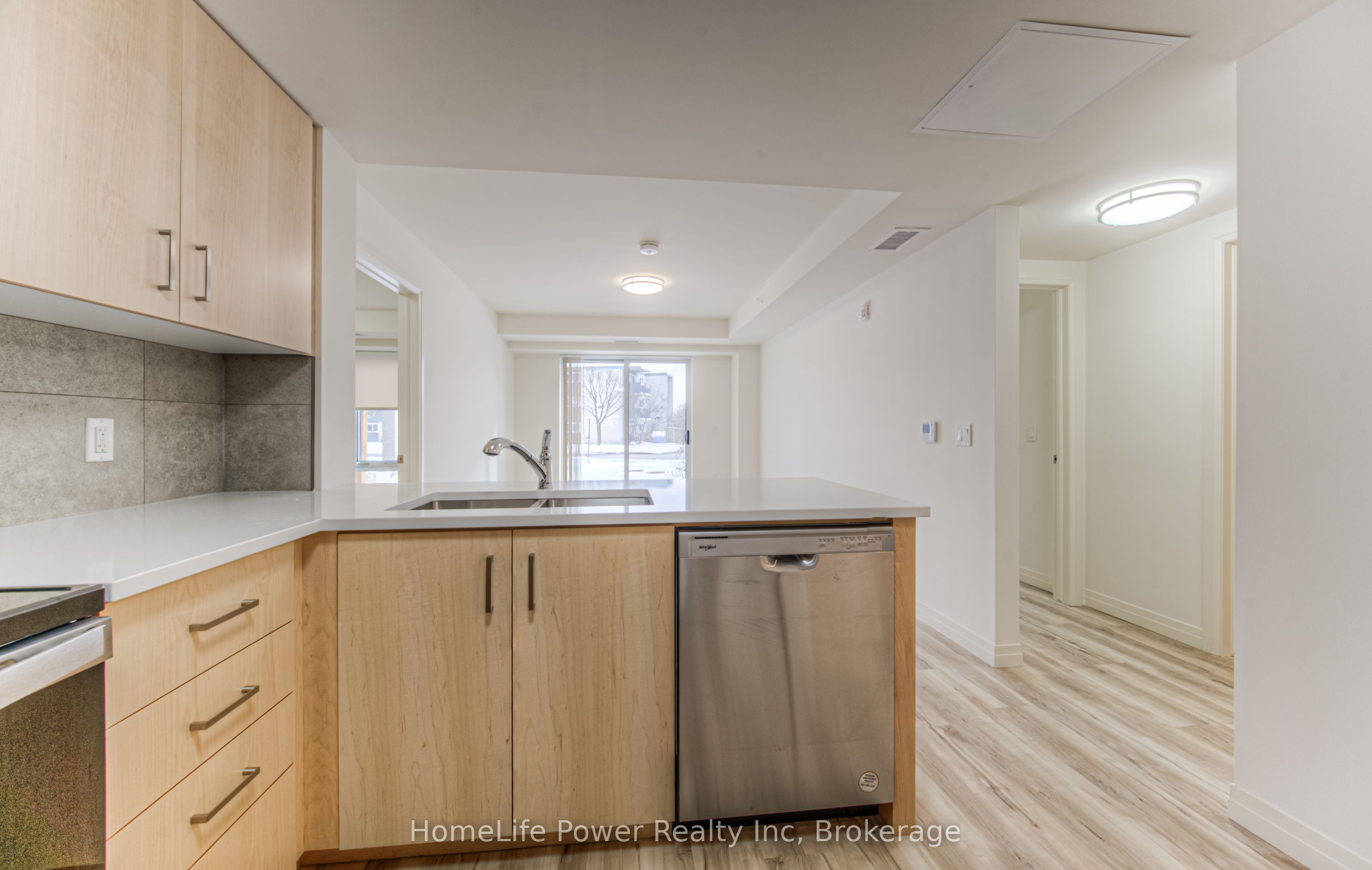 #g1 - 301 Westmount Road Property Photo 16