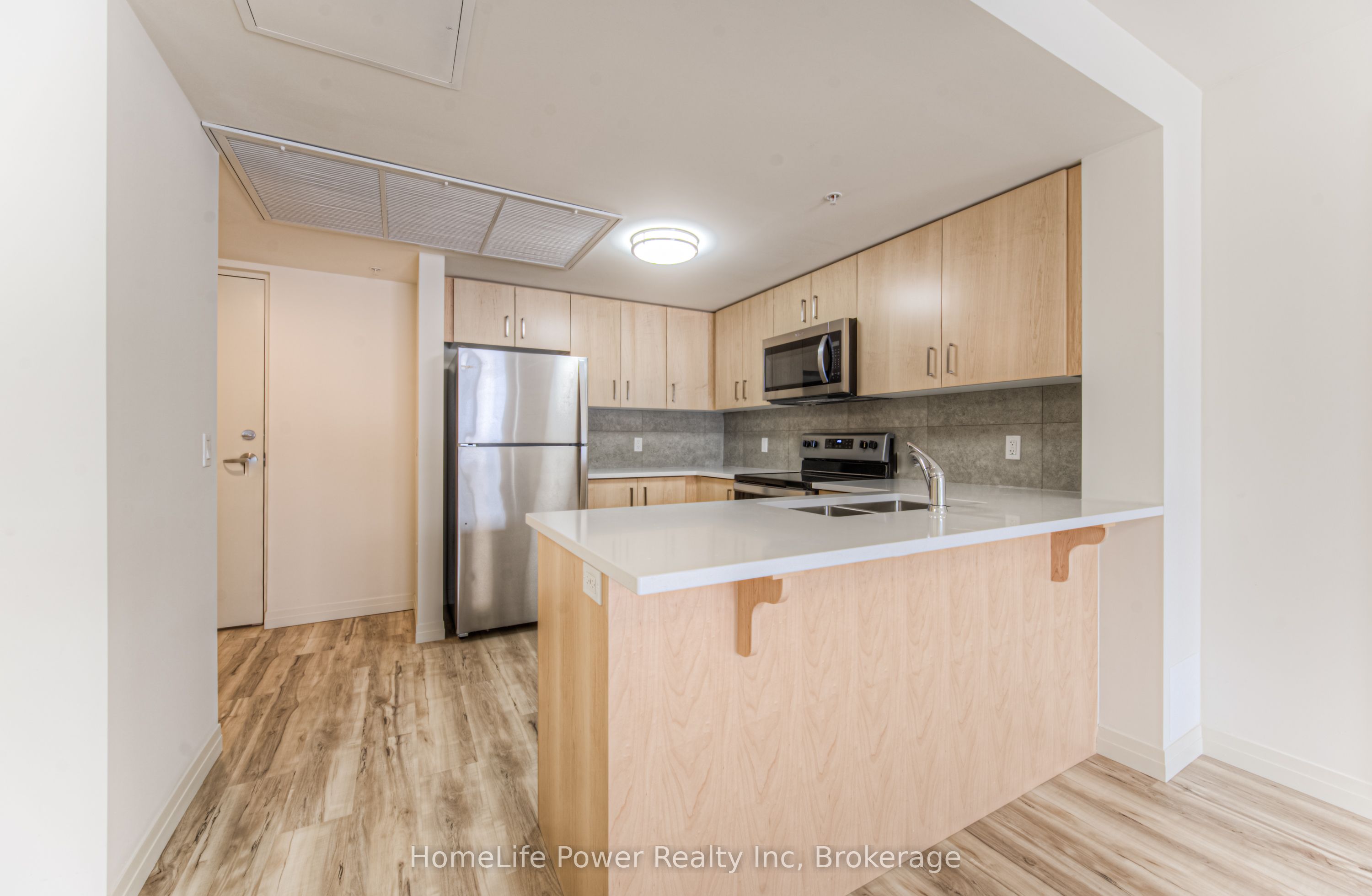 #g1 - 301 Westmount Road Property Photo 17