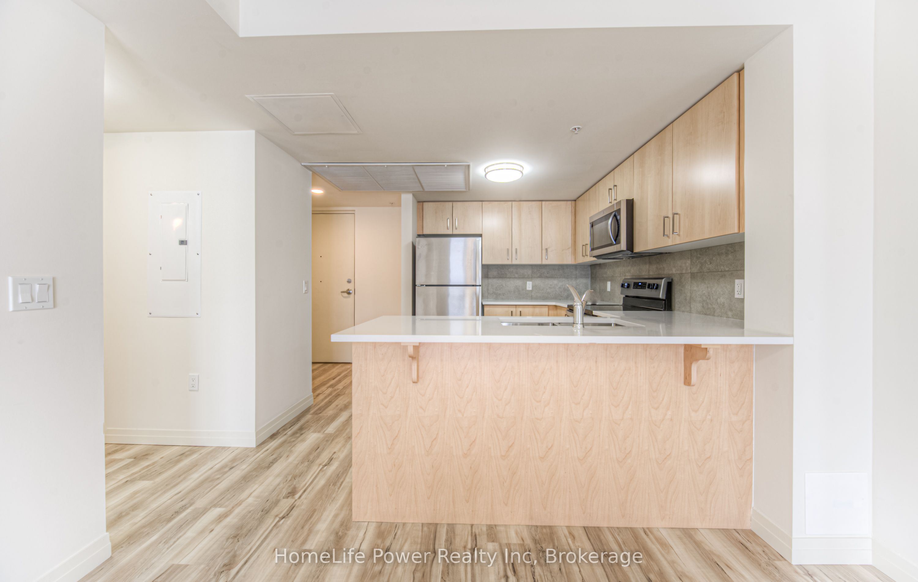 #g1 - 301 Westmount Road Property Photo 18