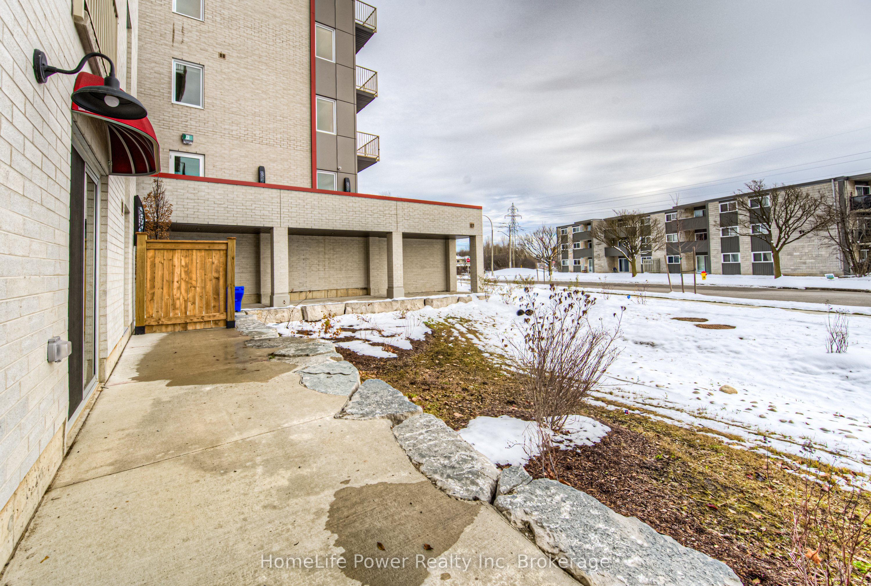 #g1 - 301 Westmount Road Property Photo 25