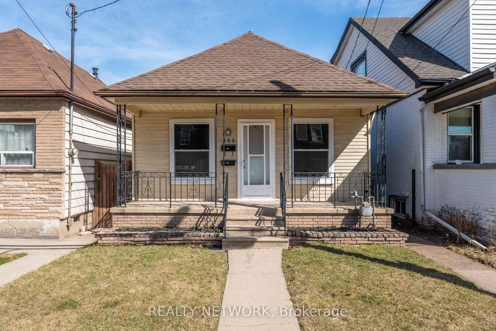 189 Britannia Ave Property Photo 1