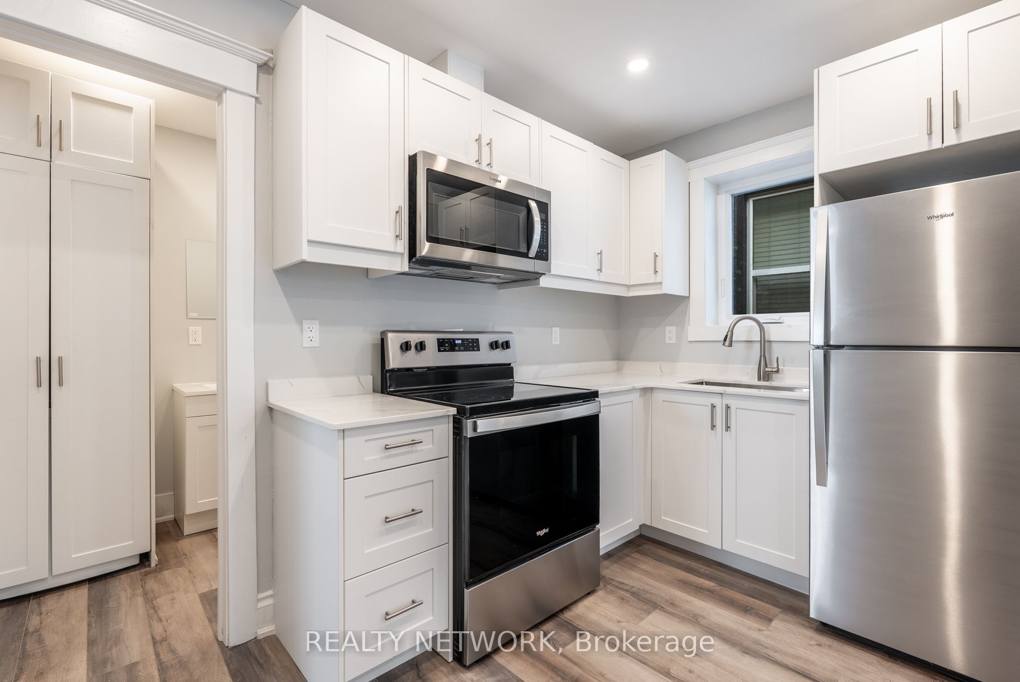 189 Britannia Ave Property Photo 11