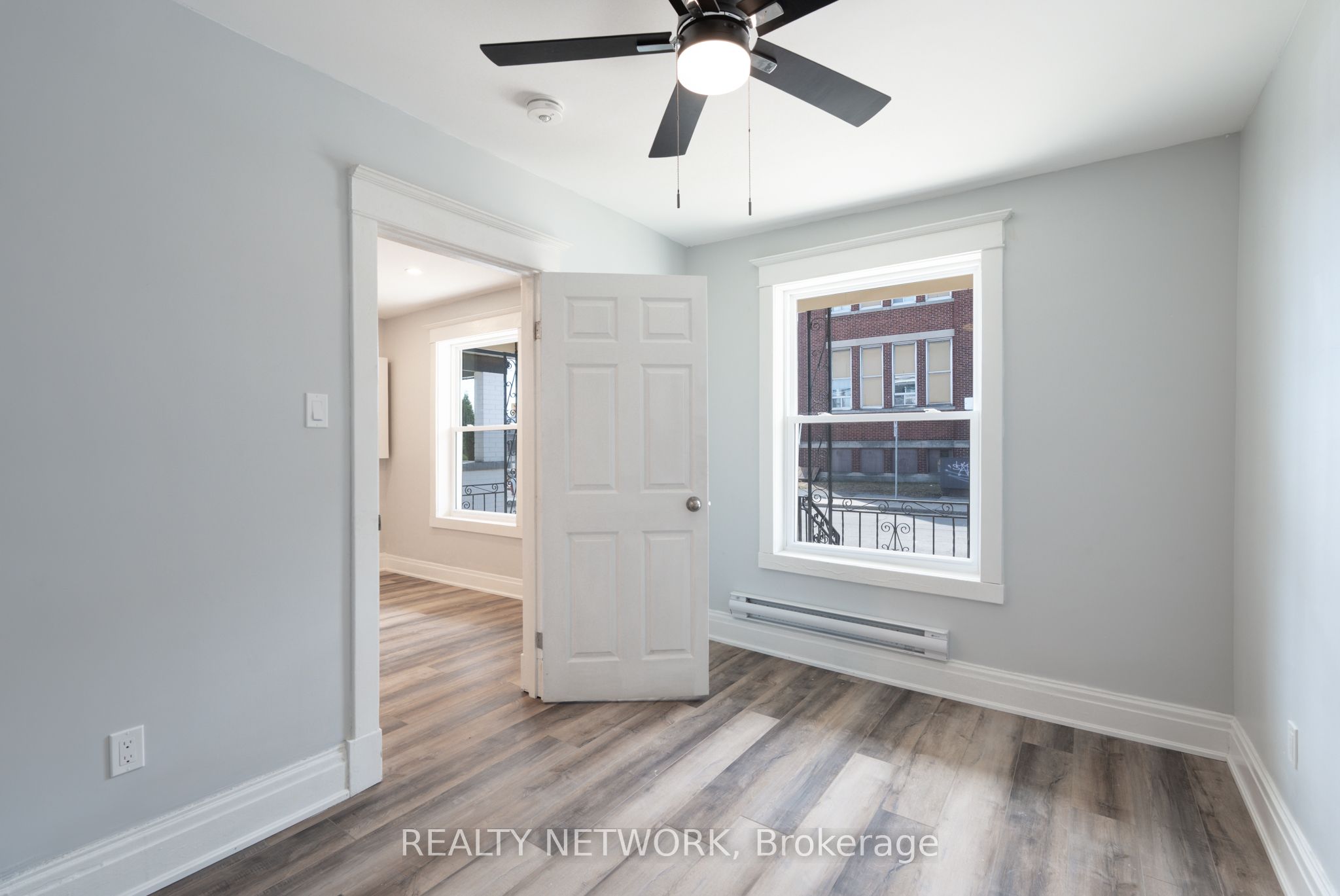 189 Britannia Ave Property Photo 14