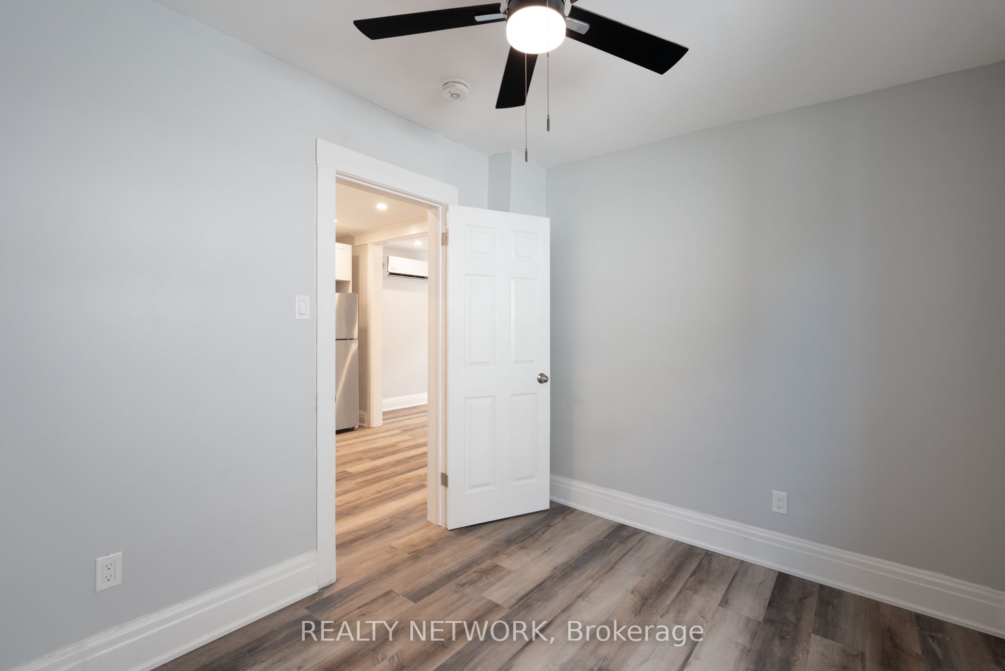 189 Britannia Ave Property Photo 16