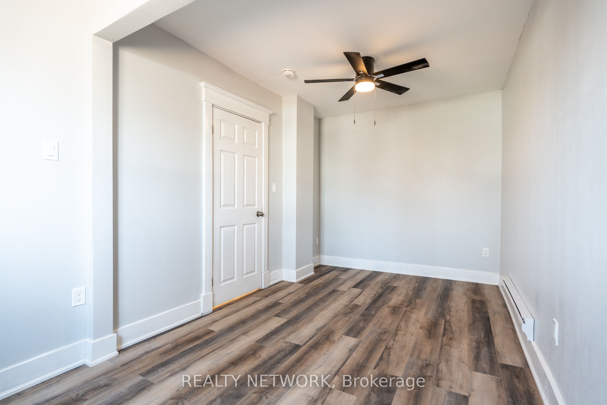 189 Britannia Ave Property Photo 35