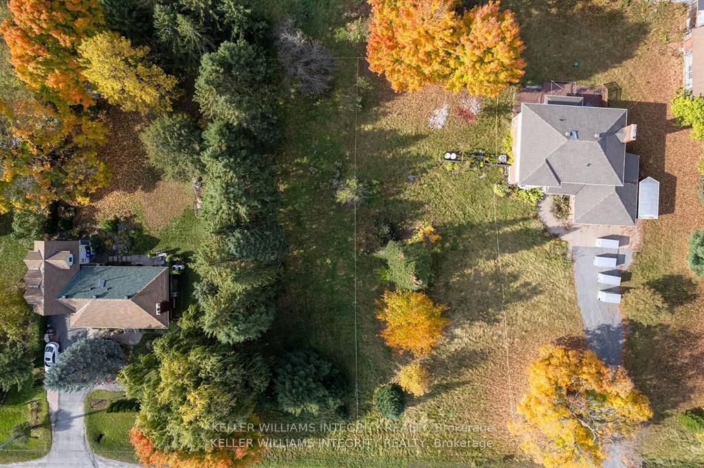 #2 - 3440 Woodroffe Avenue Property Photo 8