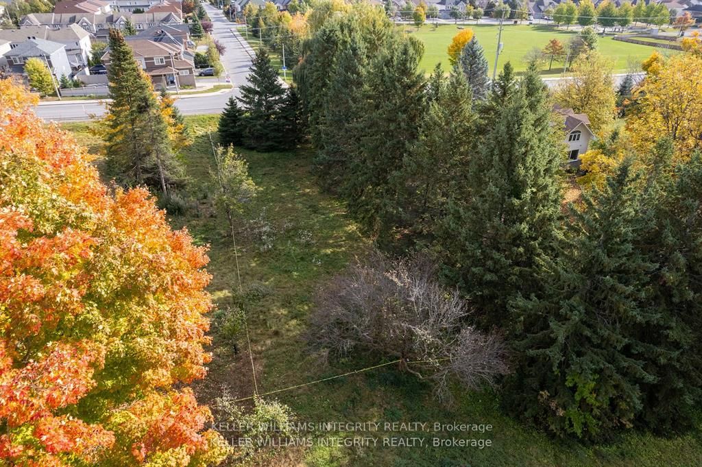 #2 - 3440 Woodroffe Avenue Property Photo 11