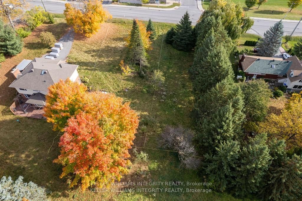 #2 - 3440 Woodroffe Avenue Property Photo 12
