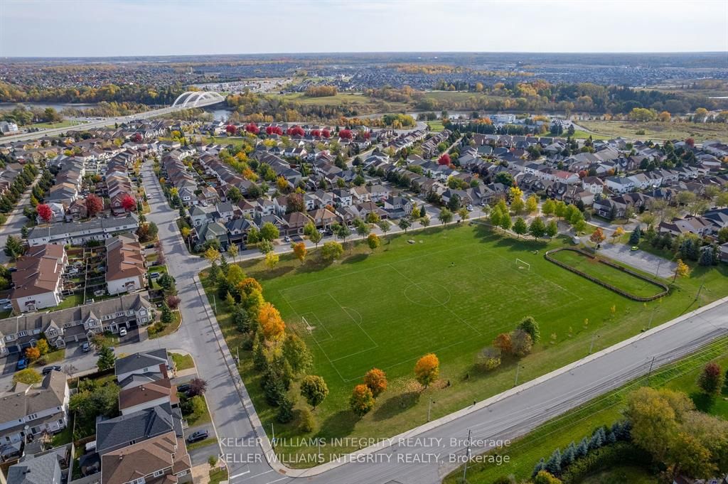 #2 - 3440 Woodroffe Avenue Property Photo 13