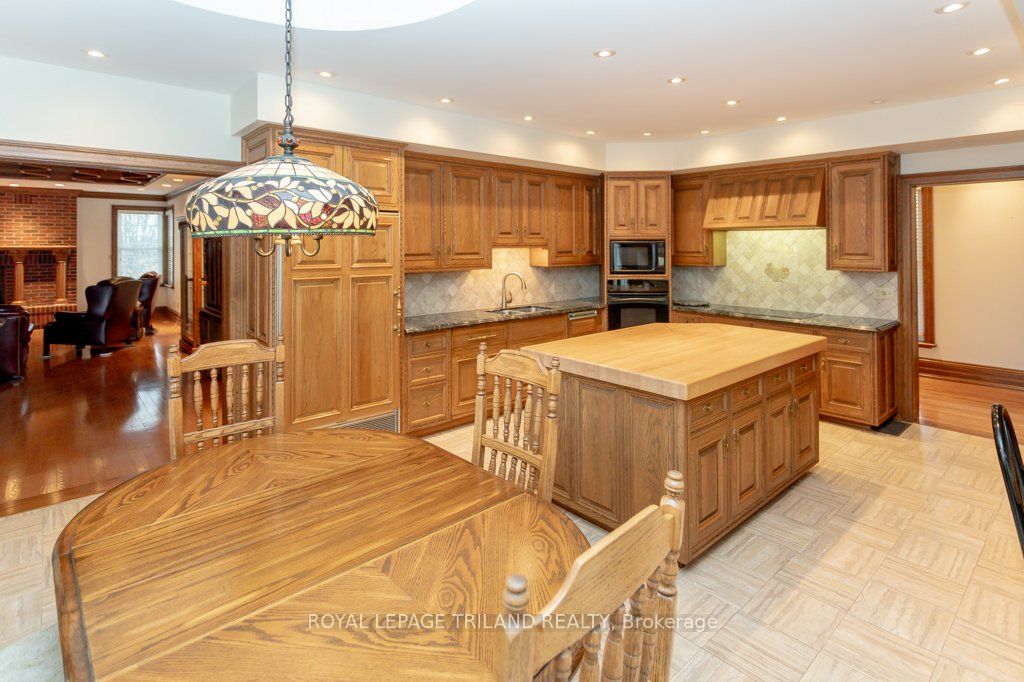2643 Old Victoria Road Property Photo 36