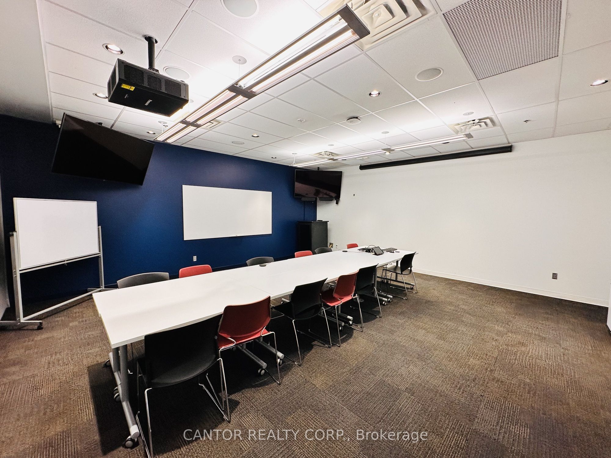 #200 - 4000 Innovation Drive Property Photo 11