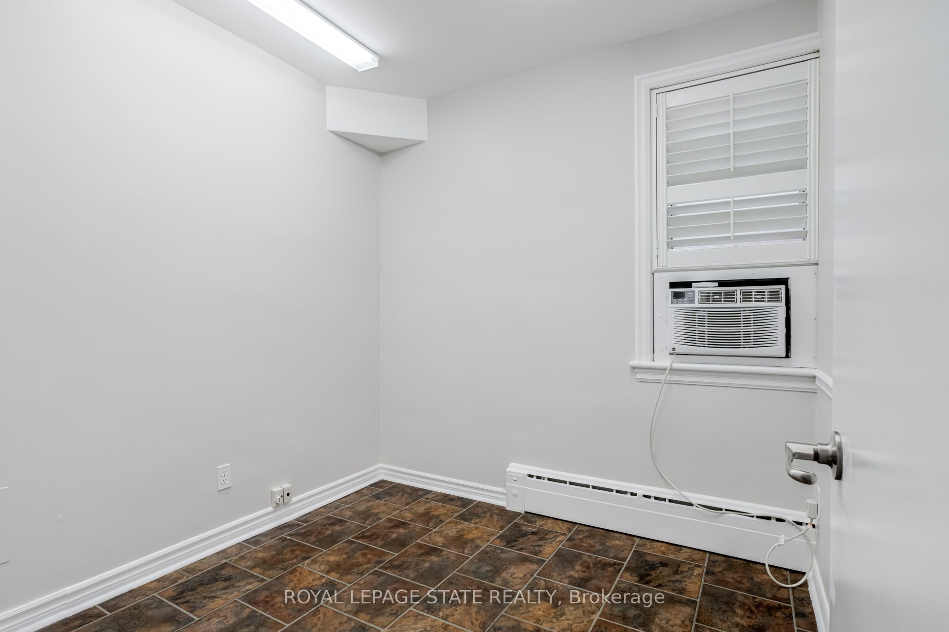 15 Empress Avenue Property Photo 9