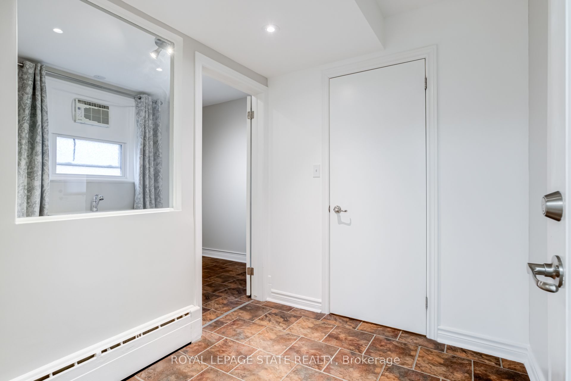 15 Empress Avenue Property Photo 10