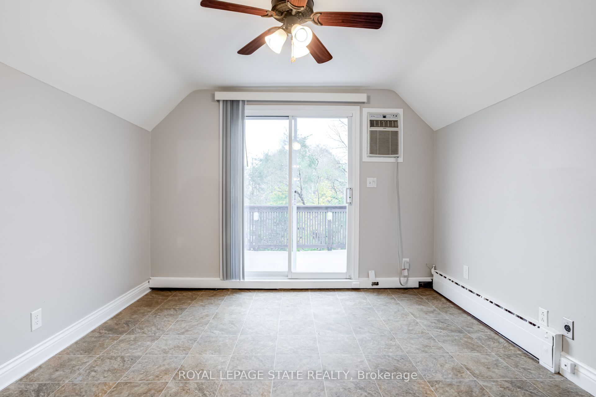 15 Empress Avenue Property Photo 21