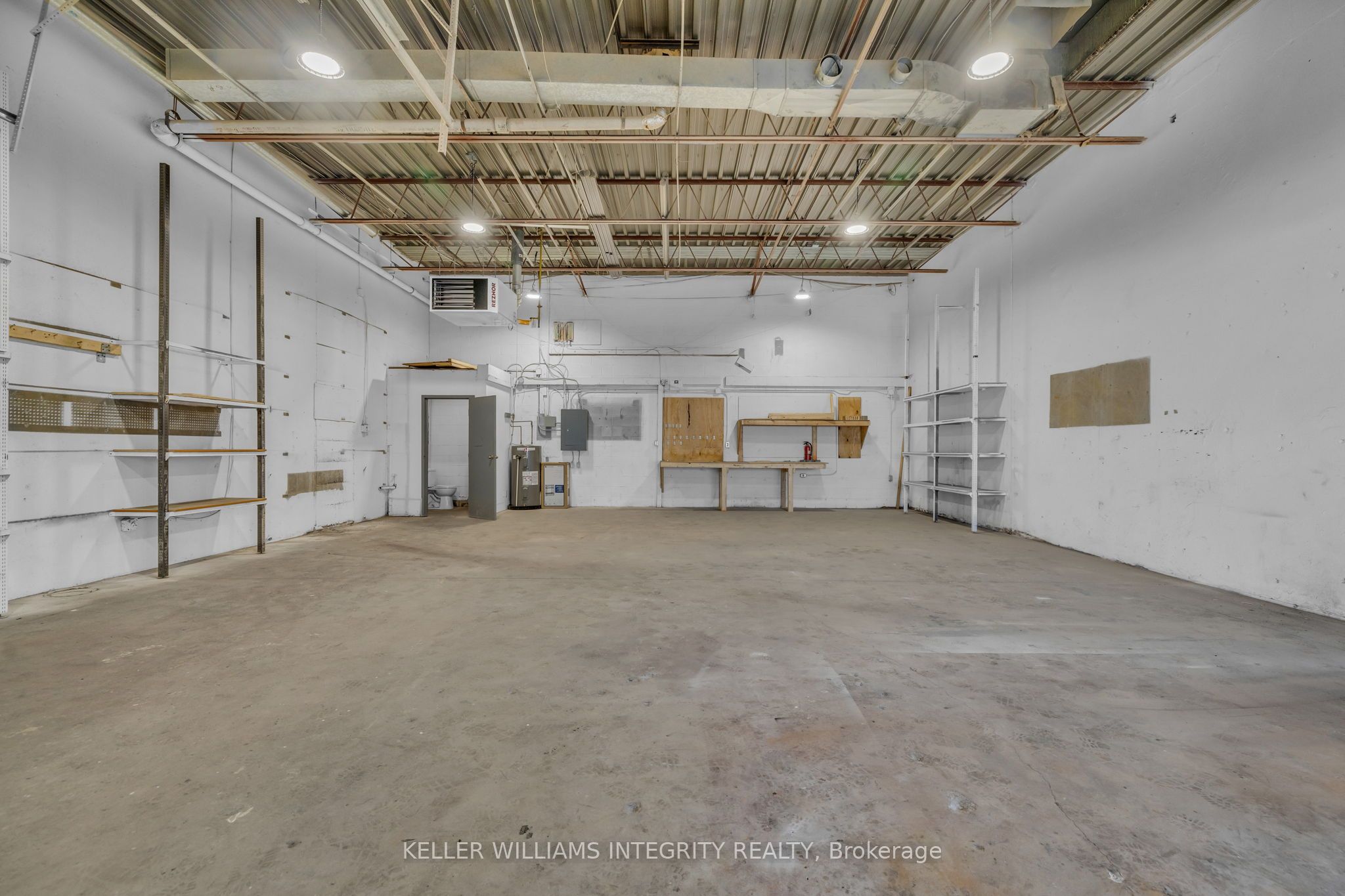 #11 - 2655 Blackwell Street Property Photo 2