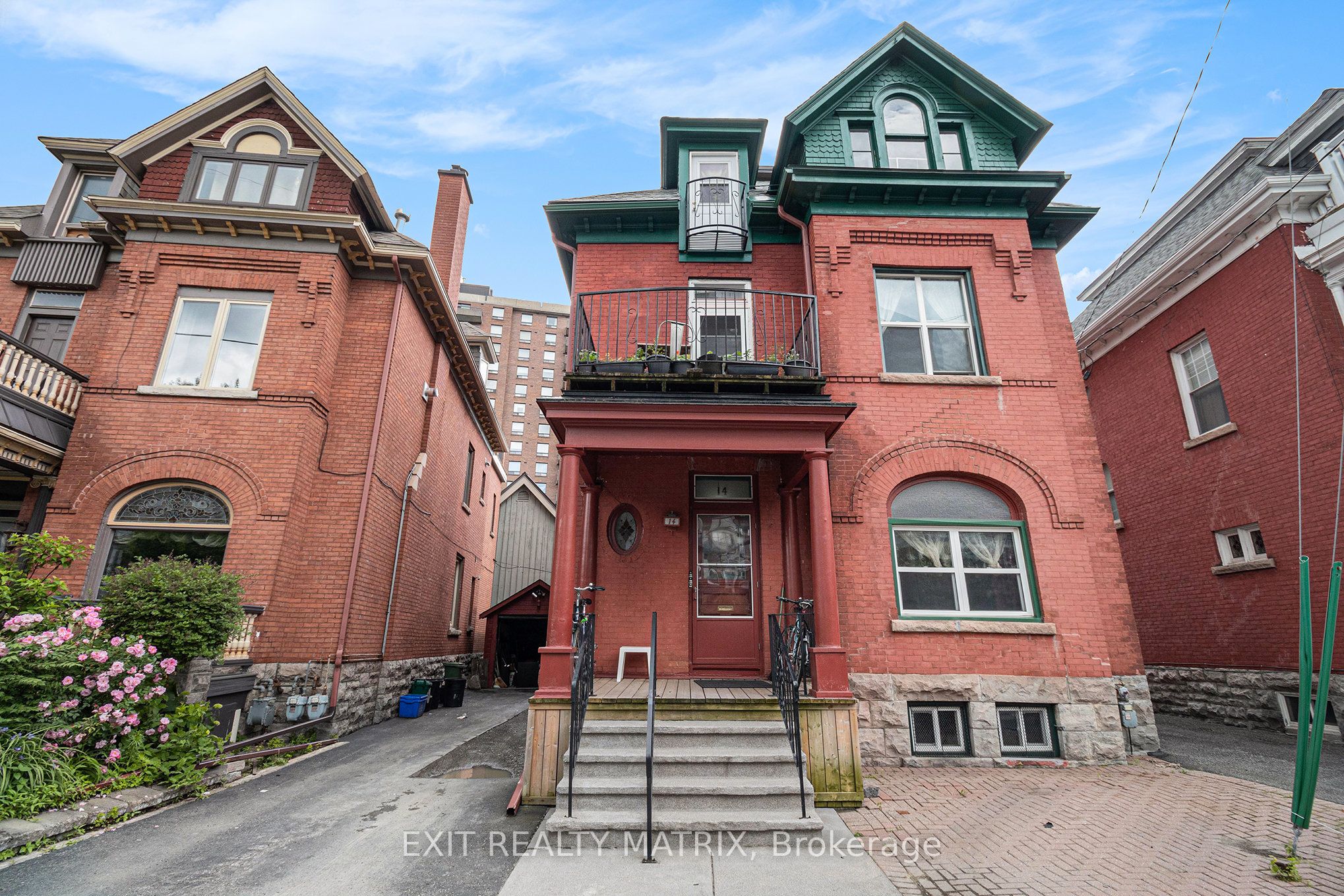 14 Somerset Street W Property Photo 1