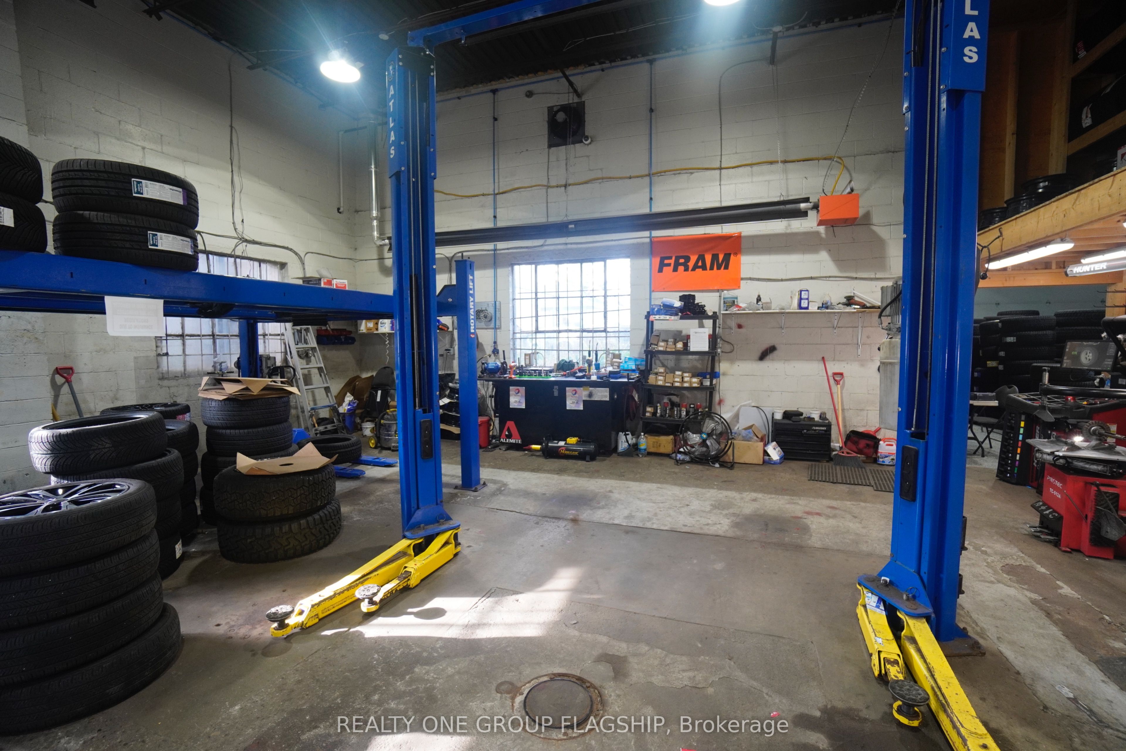 205 Wharncliffe Road Property Photo 17