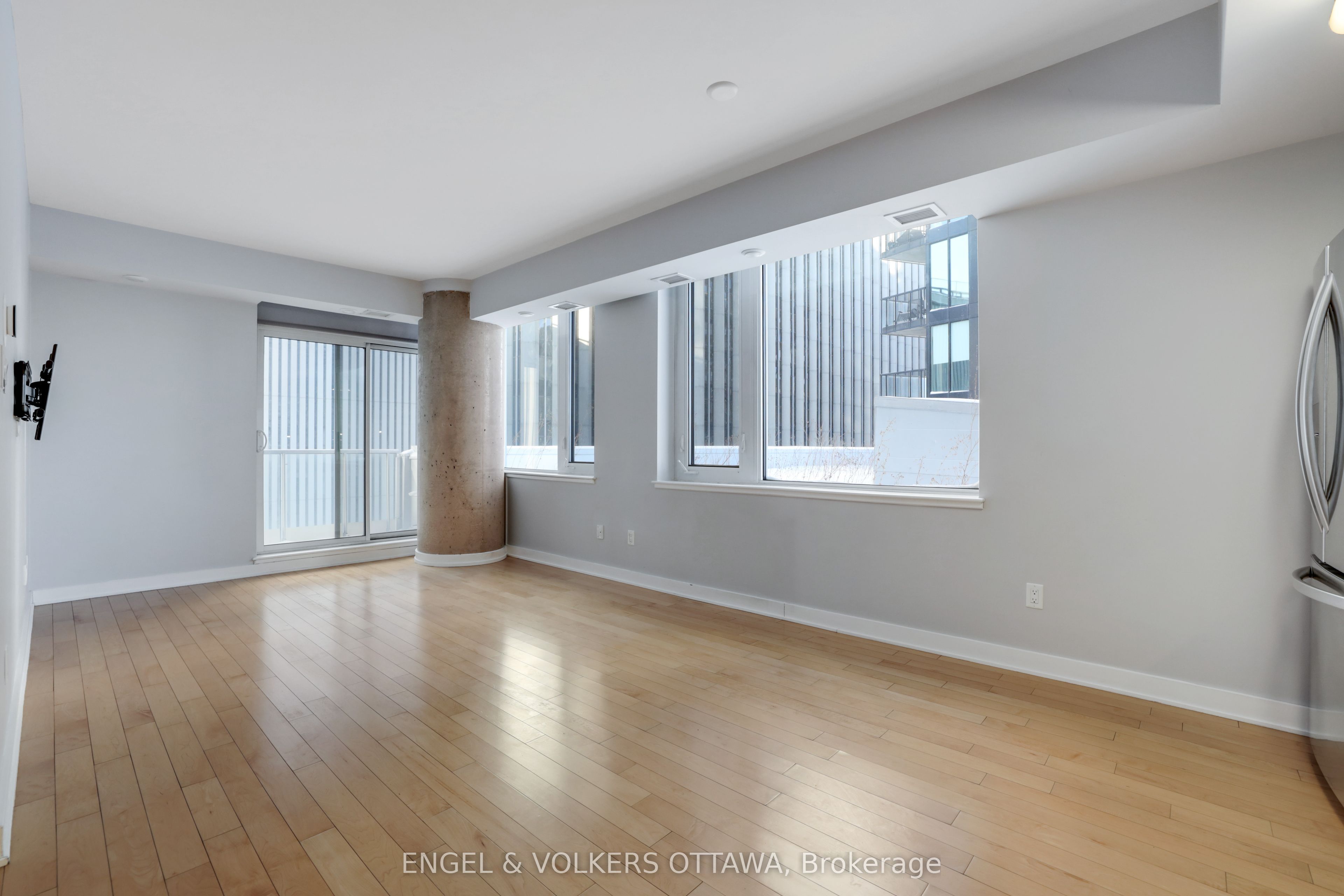 #404 - 179 Metcalfe Street Property Photo 11