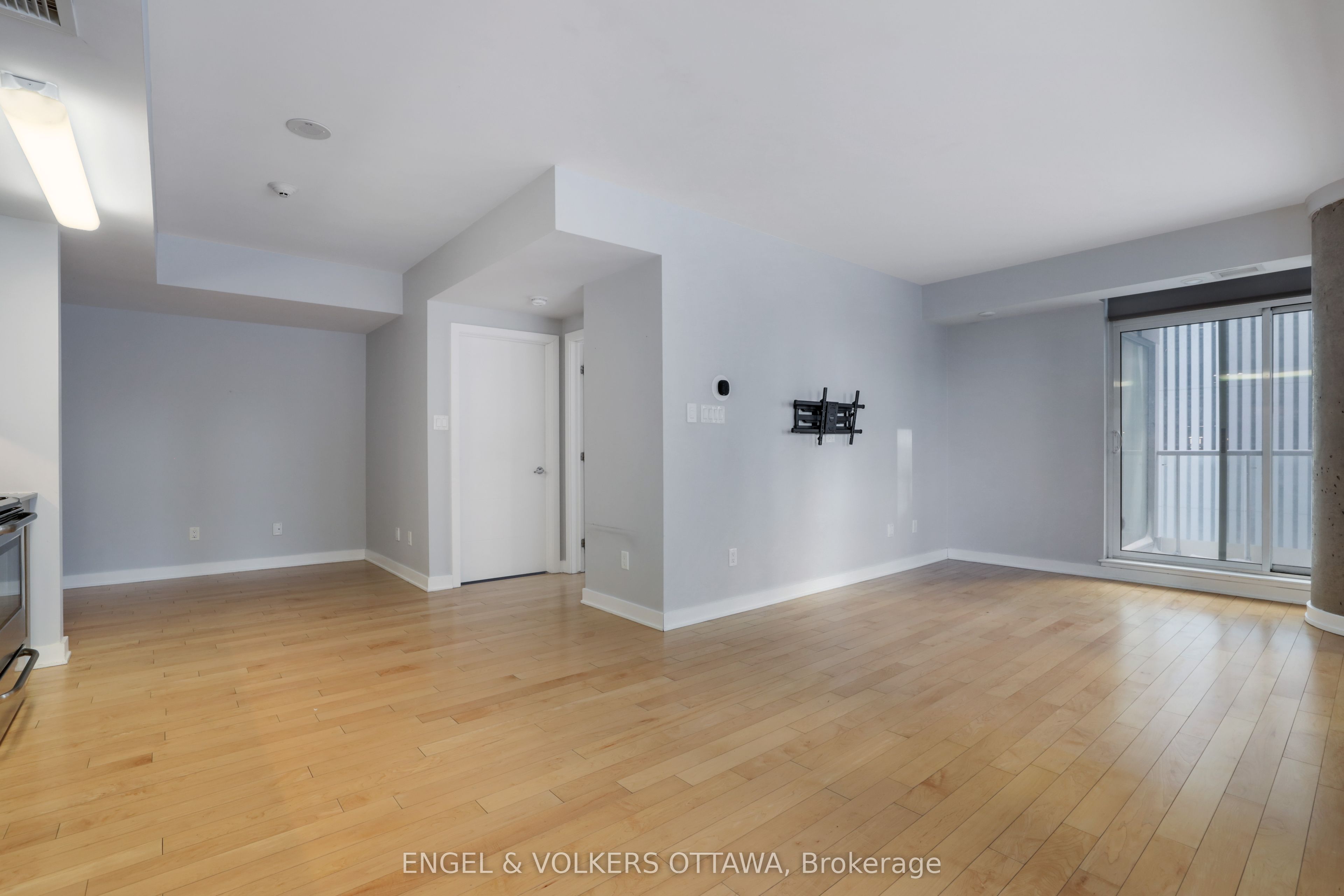 #404 - 179 Metcalfe Street Property Photo 13