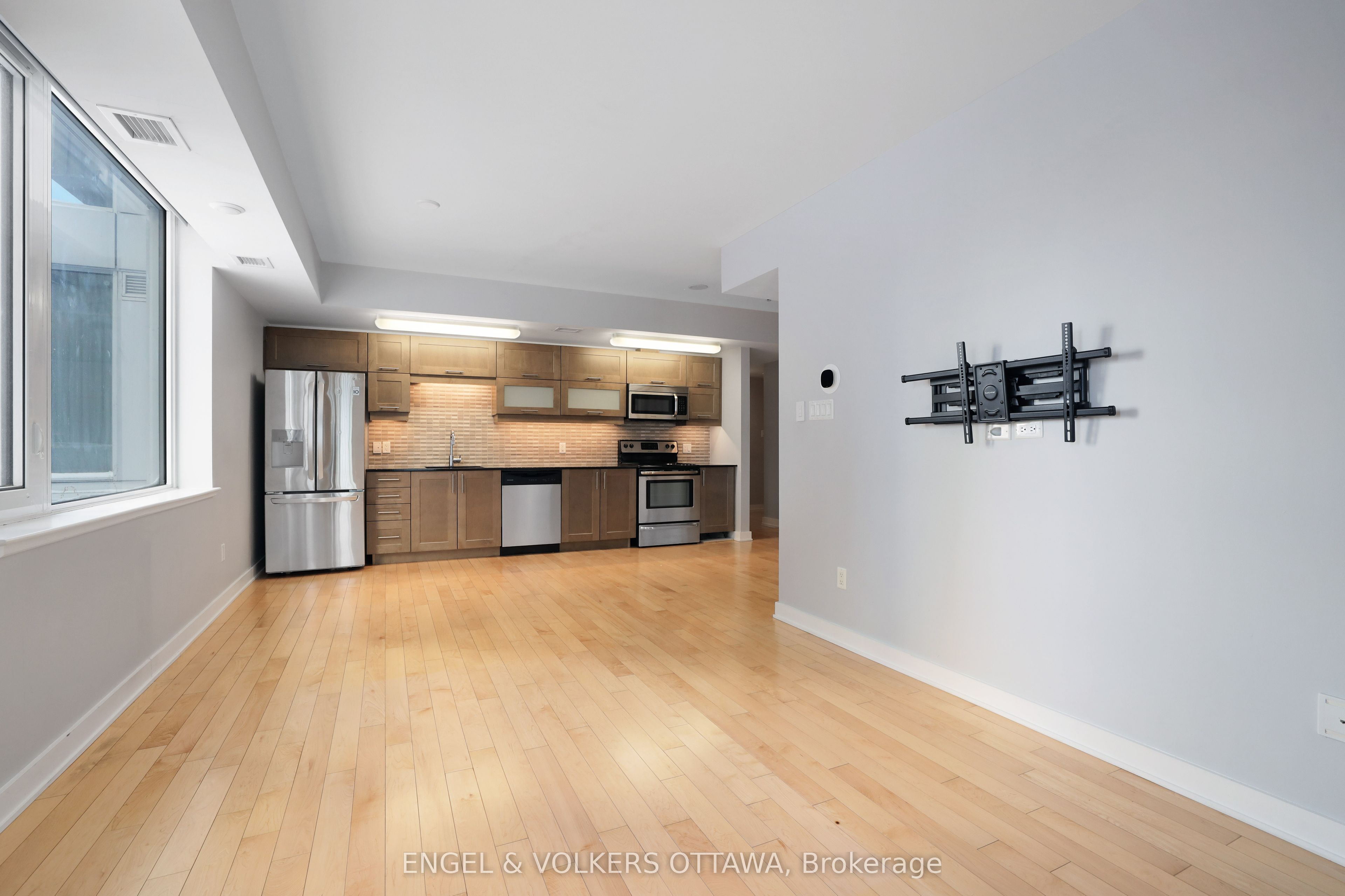 #404 - 179 Metcalfe Street Property Photo 15