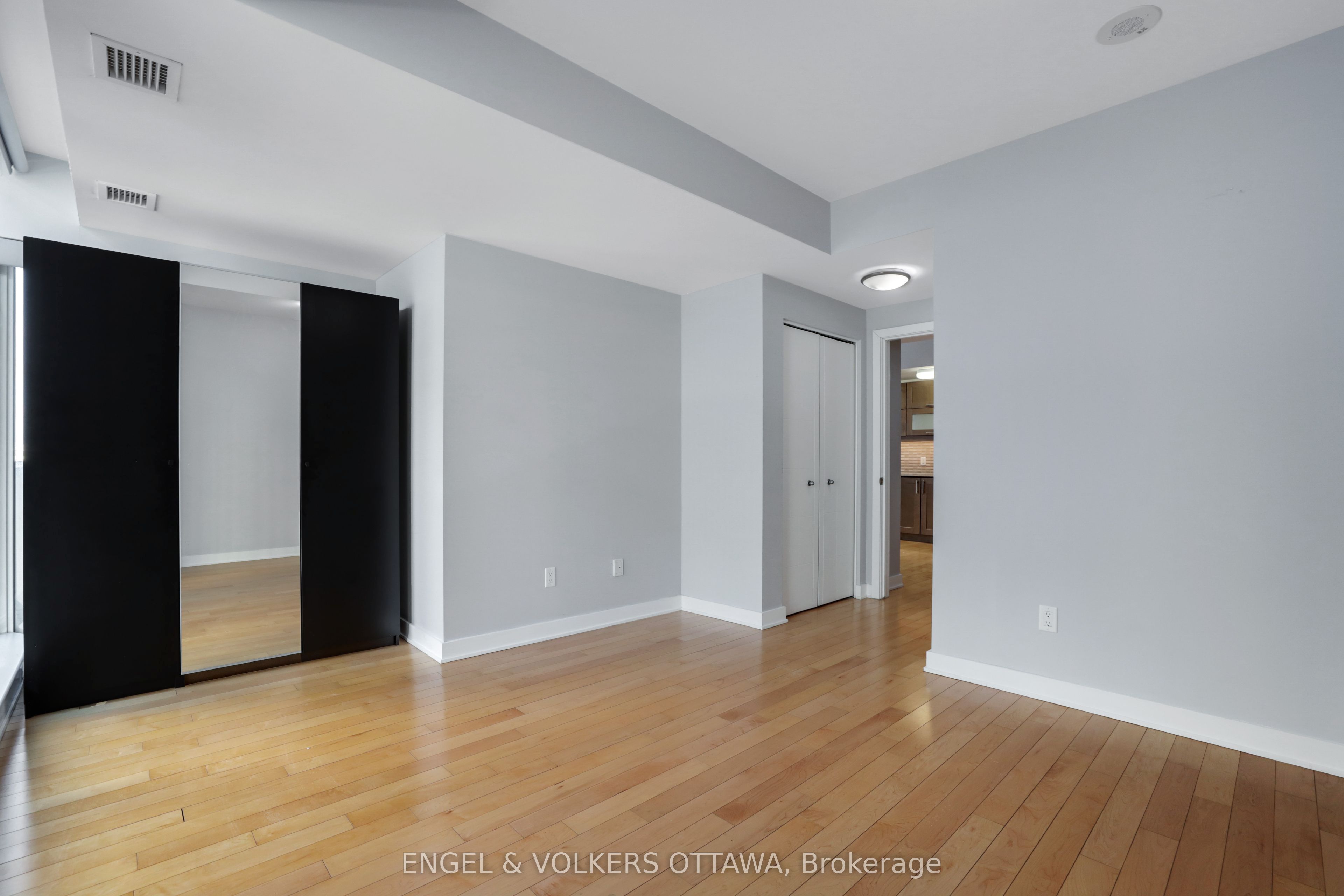 #404 - 179 Metcalfe Street Property Photo 22