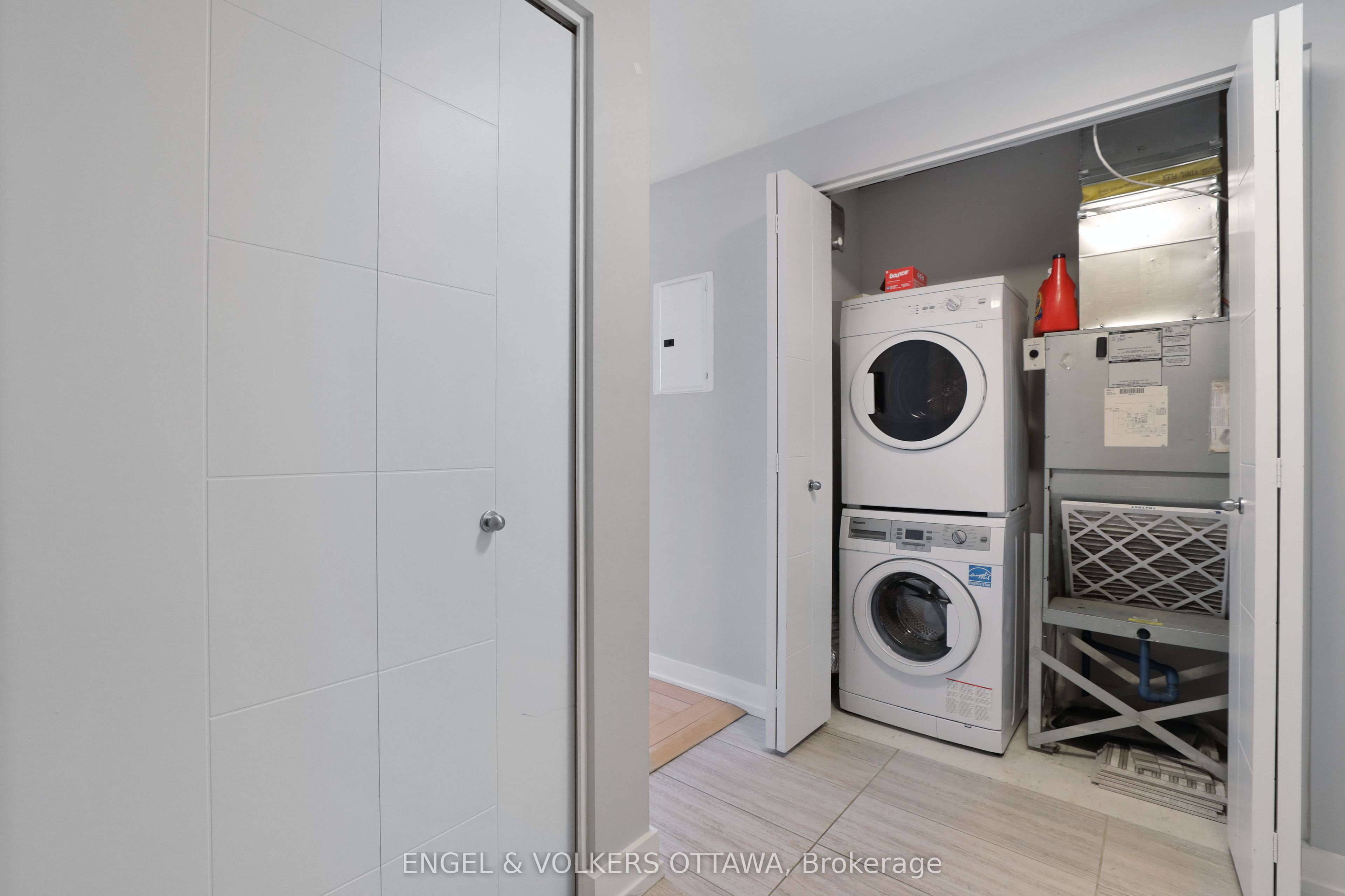 #404 - 179 Metcalfe Street Property Photo 24