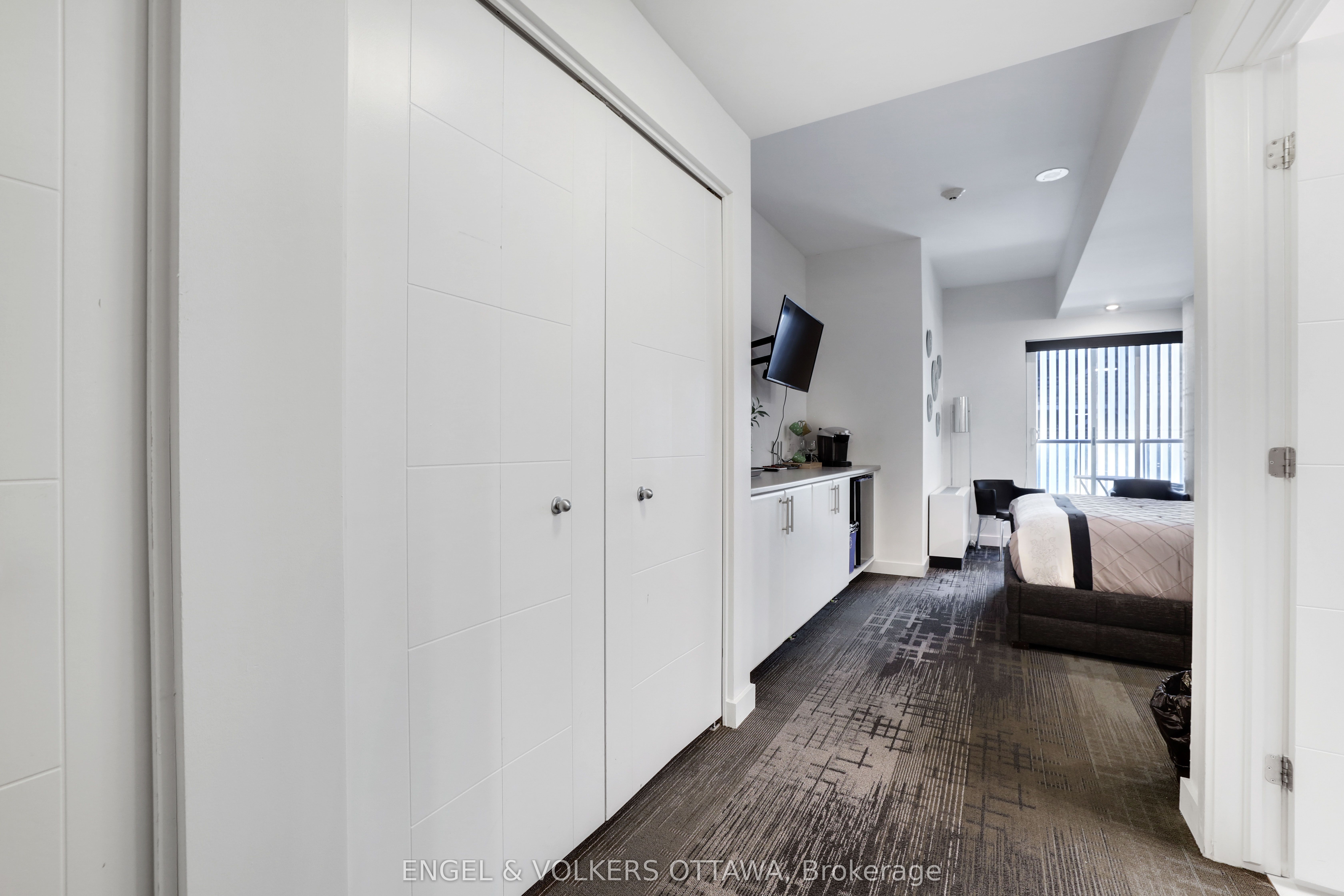 #404 - 179 Metcalfe Street Property Photo 26