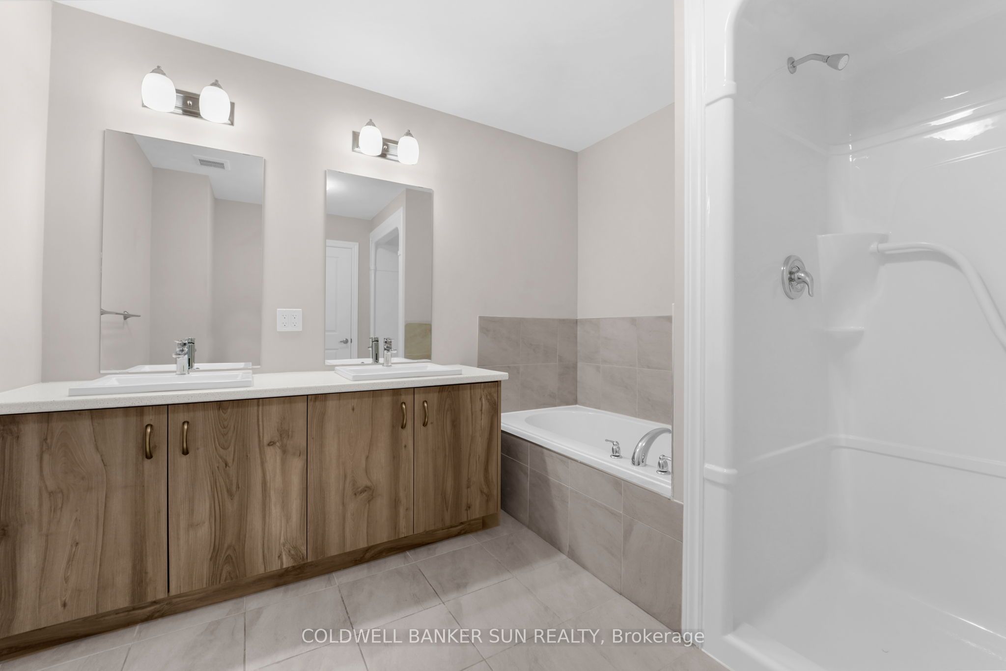 107 Louise Street Property Photo 29