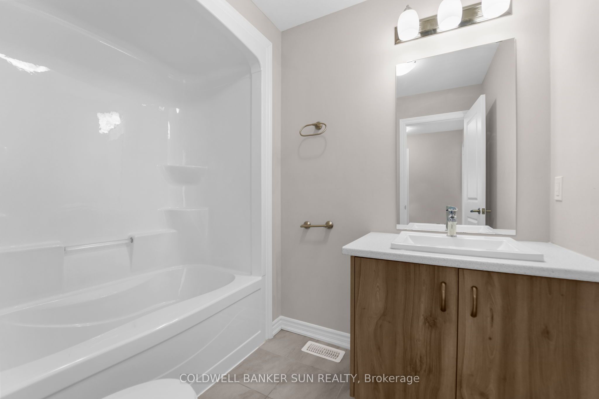 107 Louise Street Property Photo 30