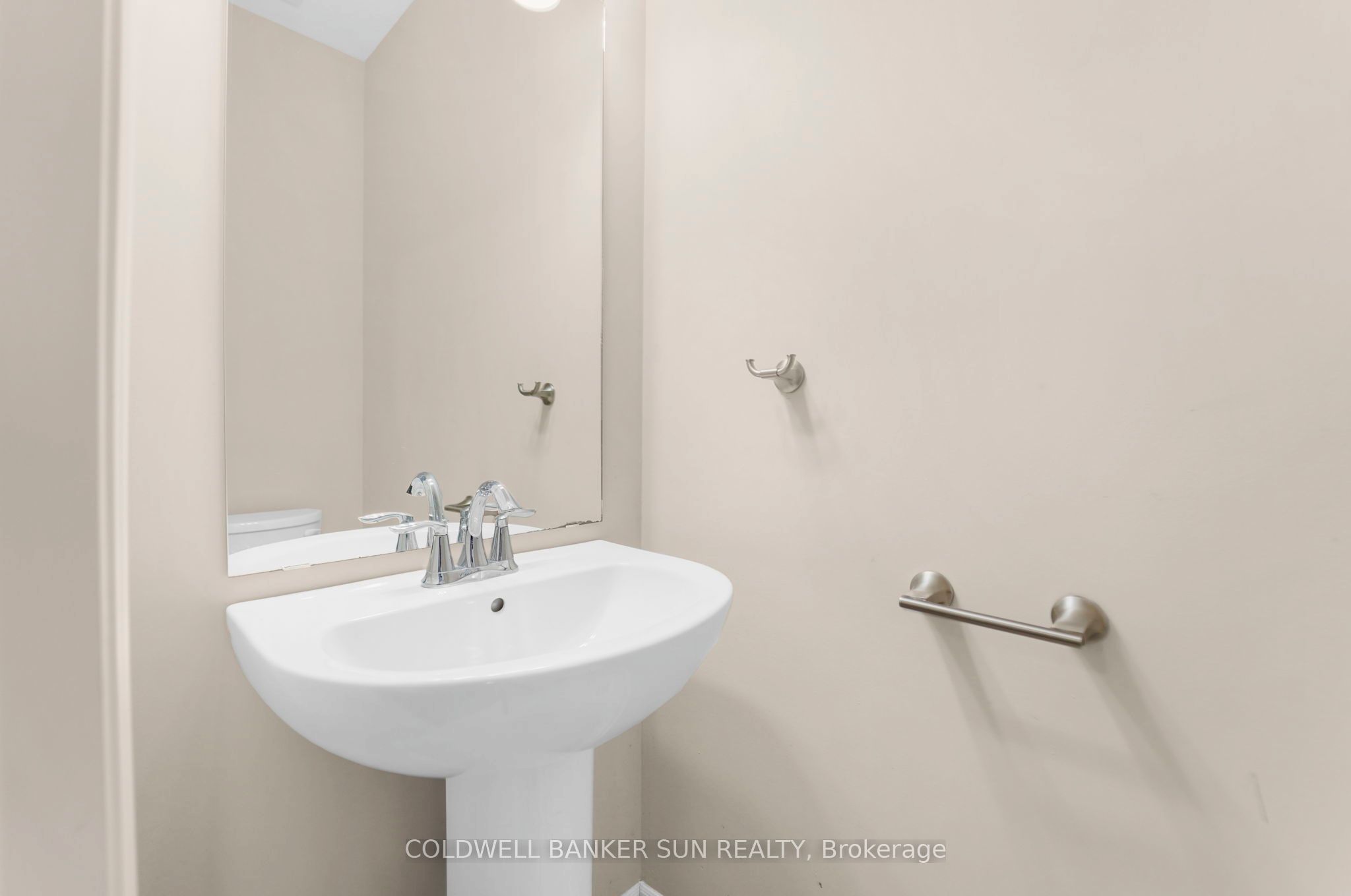 107 Louise Street Property Photo 31