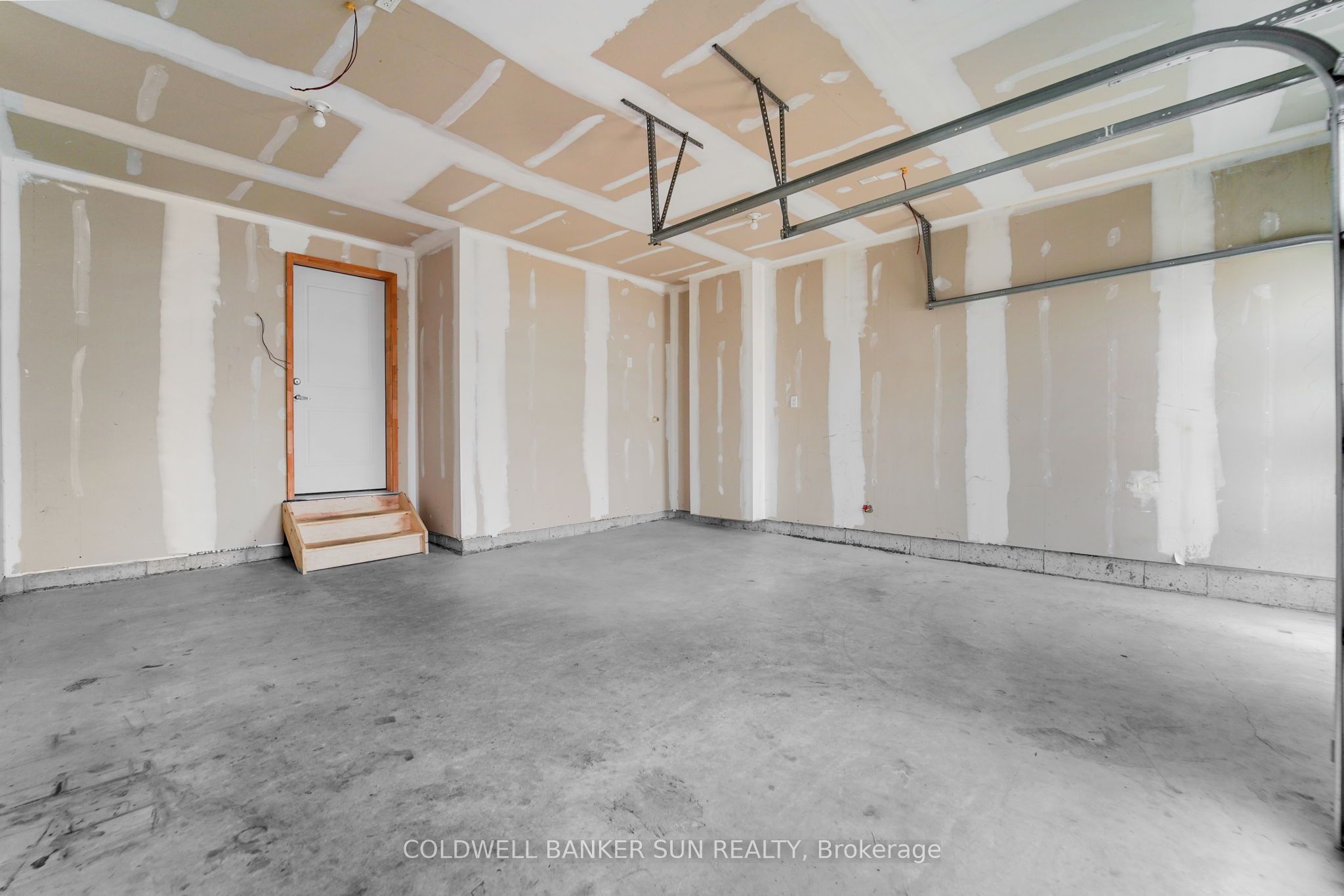 107 Louise Street Property Photo 34