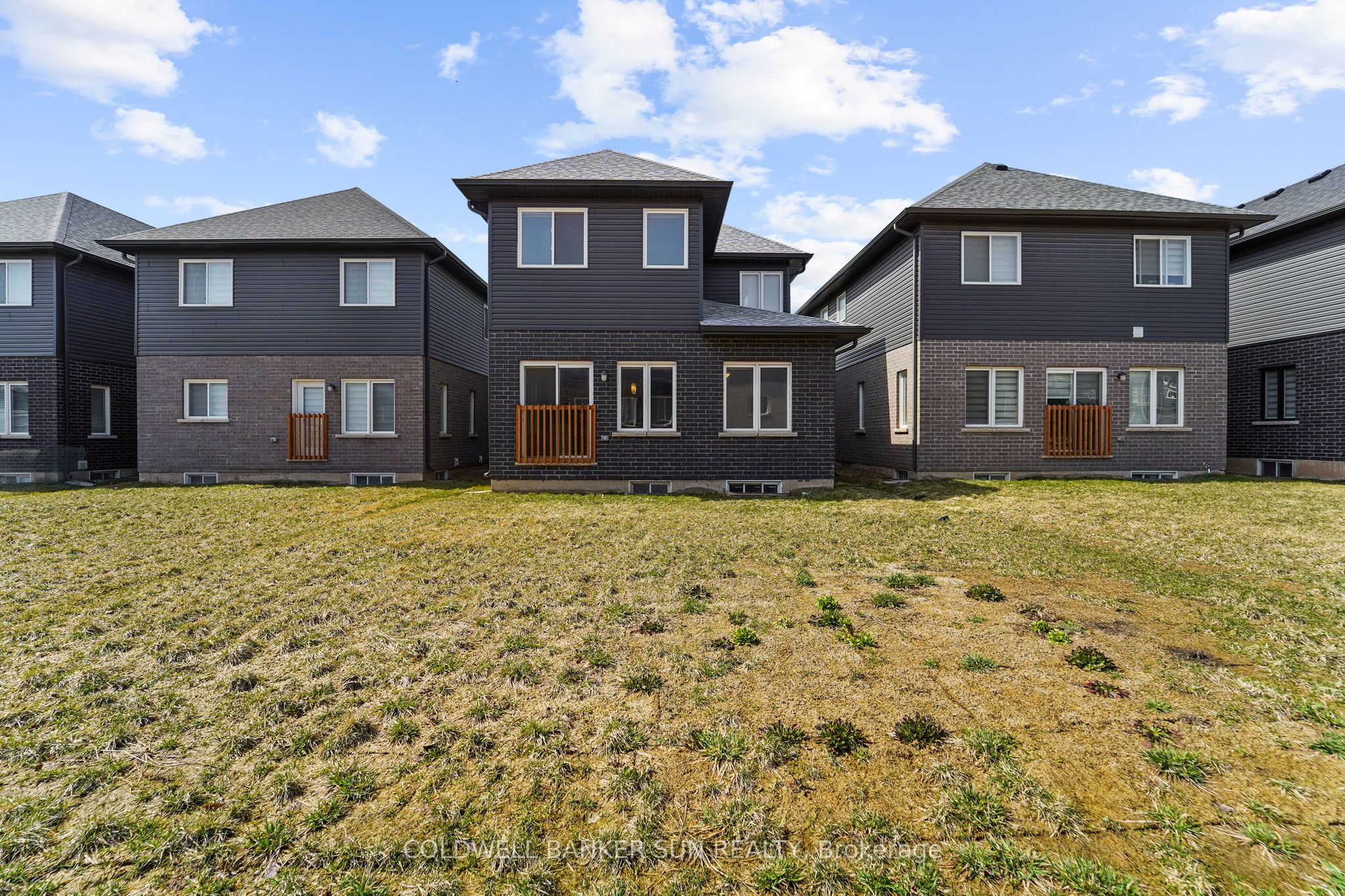 107 Louise Street Property Photo 41