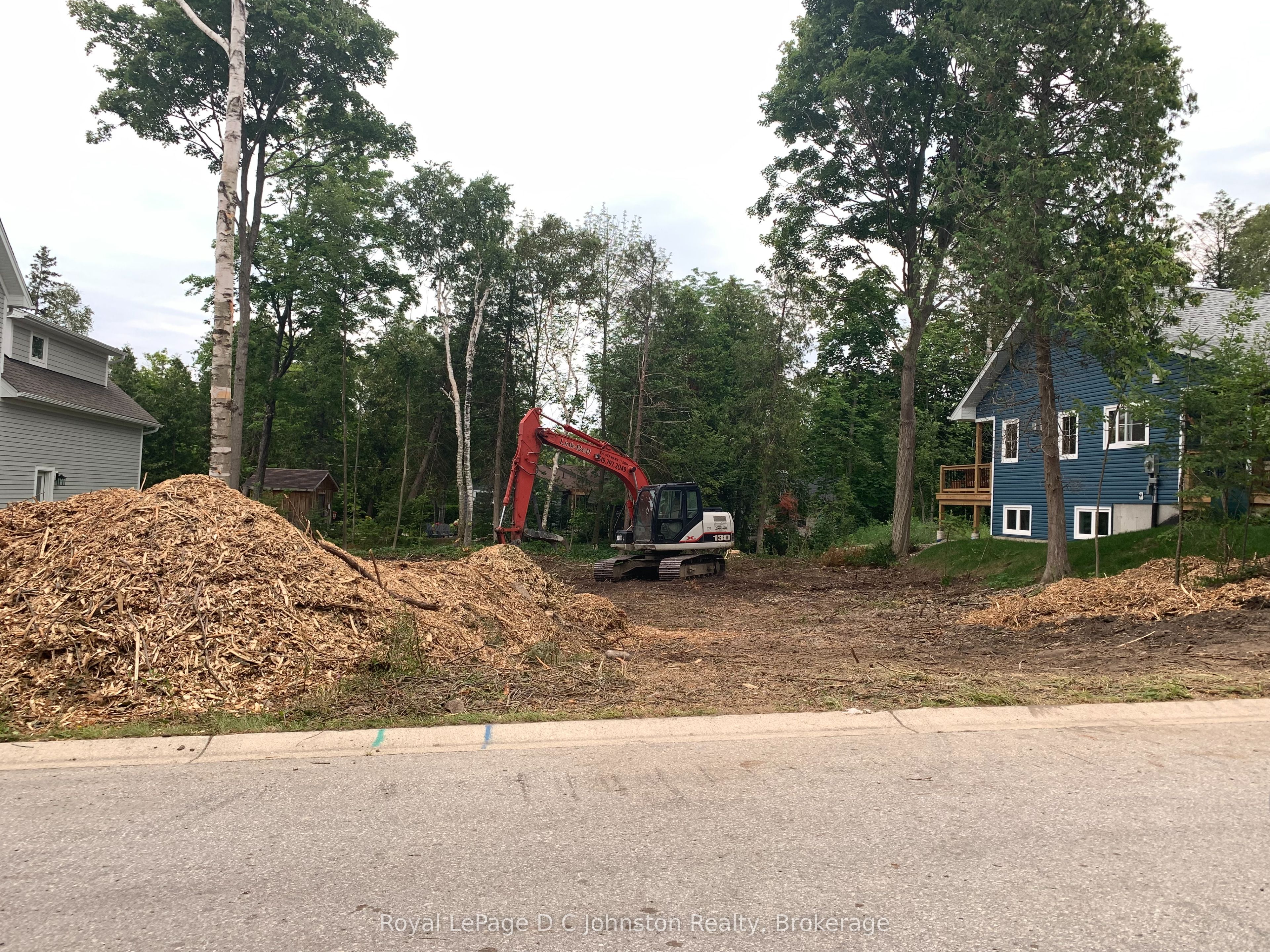 9 Hemlock Street Property Photo 1