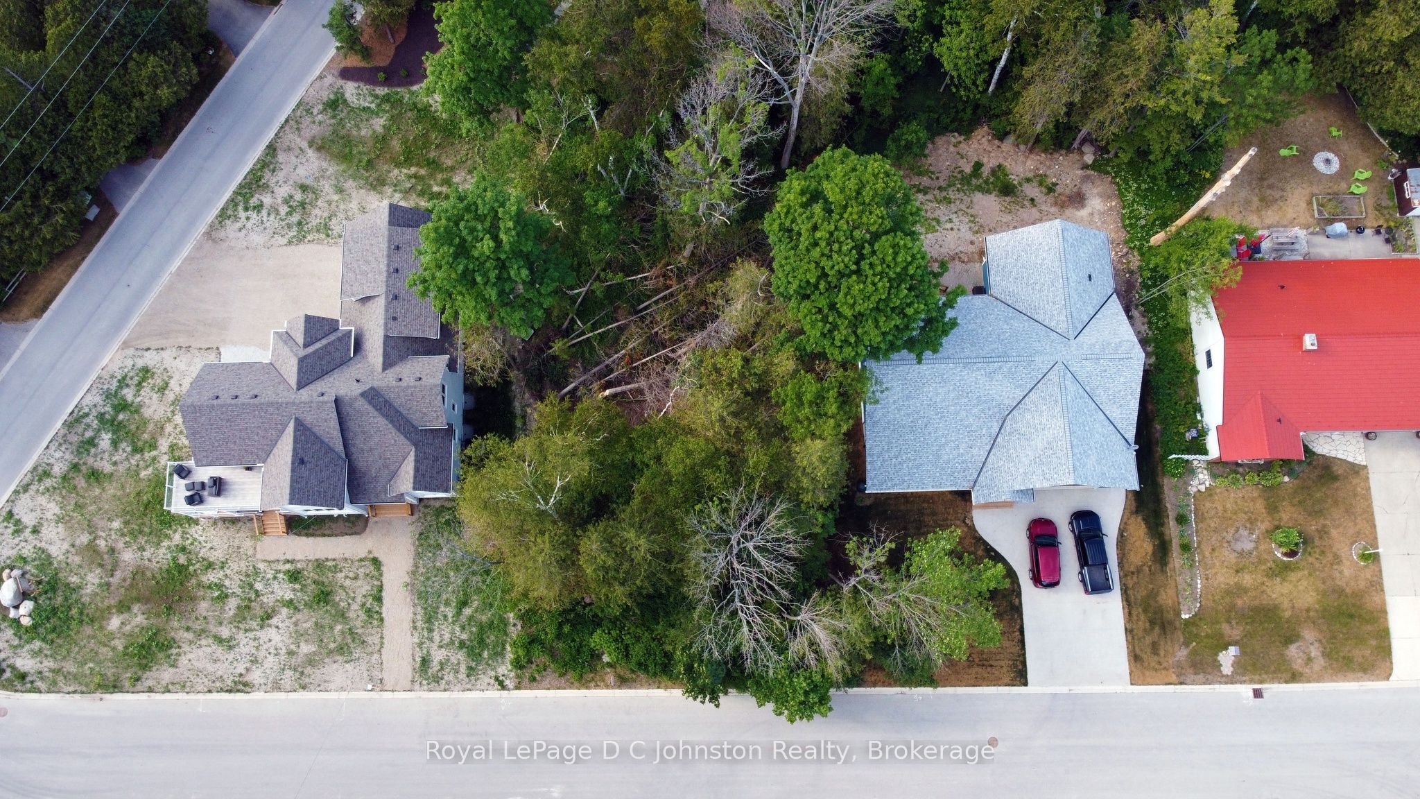 9 Hemlock Street Property Photo 5