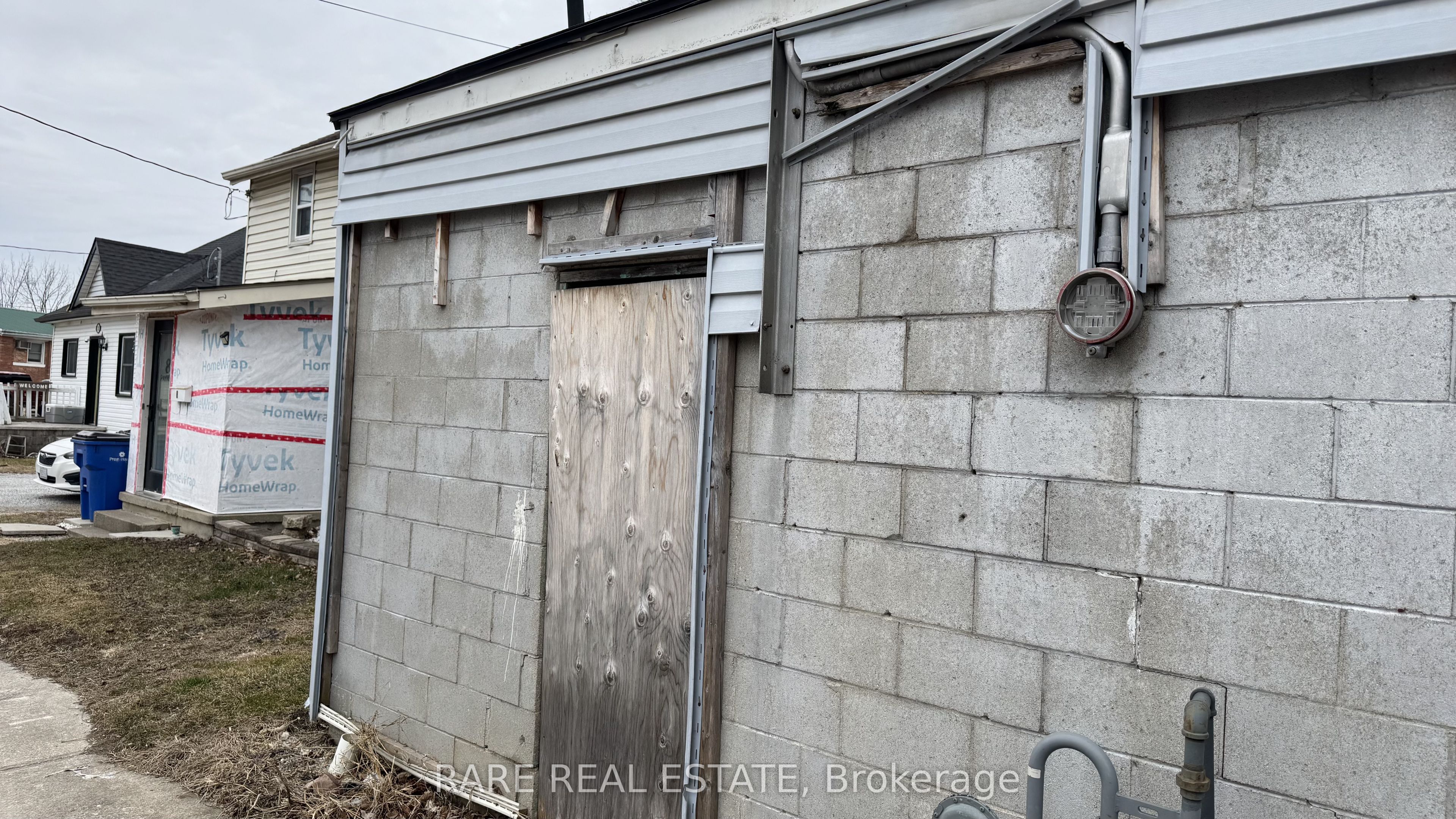 280 Park Street Property Photo 4