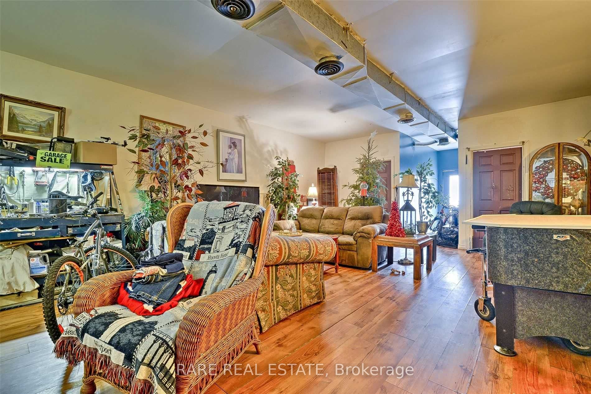 280 Park Street Property Photo 10