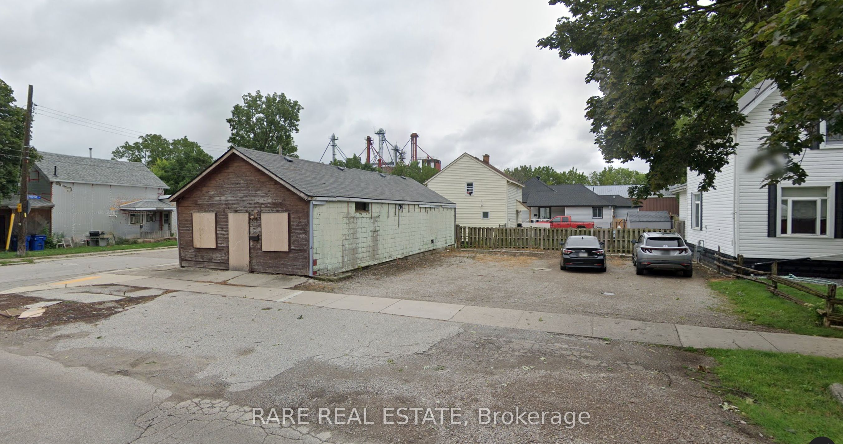 280 Park Street Property Photo 16