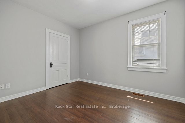 225 Chaffey Street Property Photo 27