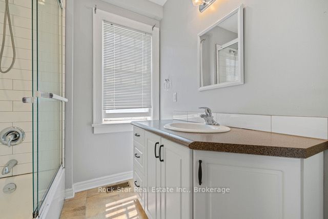 225 Chaffey Street Property Photo 30