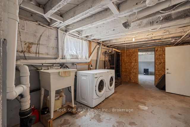 225 Chaffey Street Property Photo 31